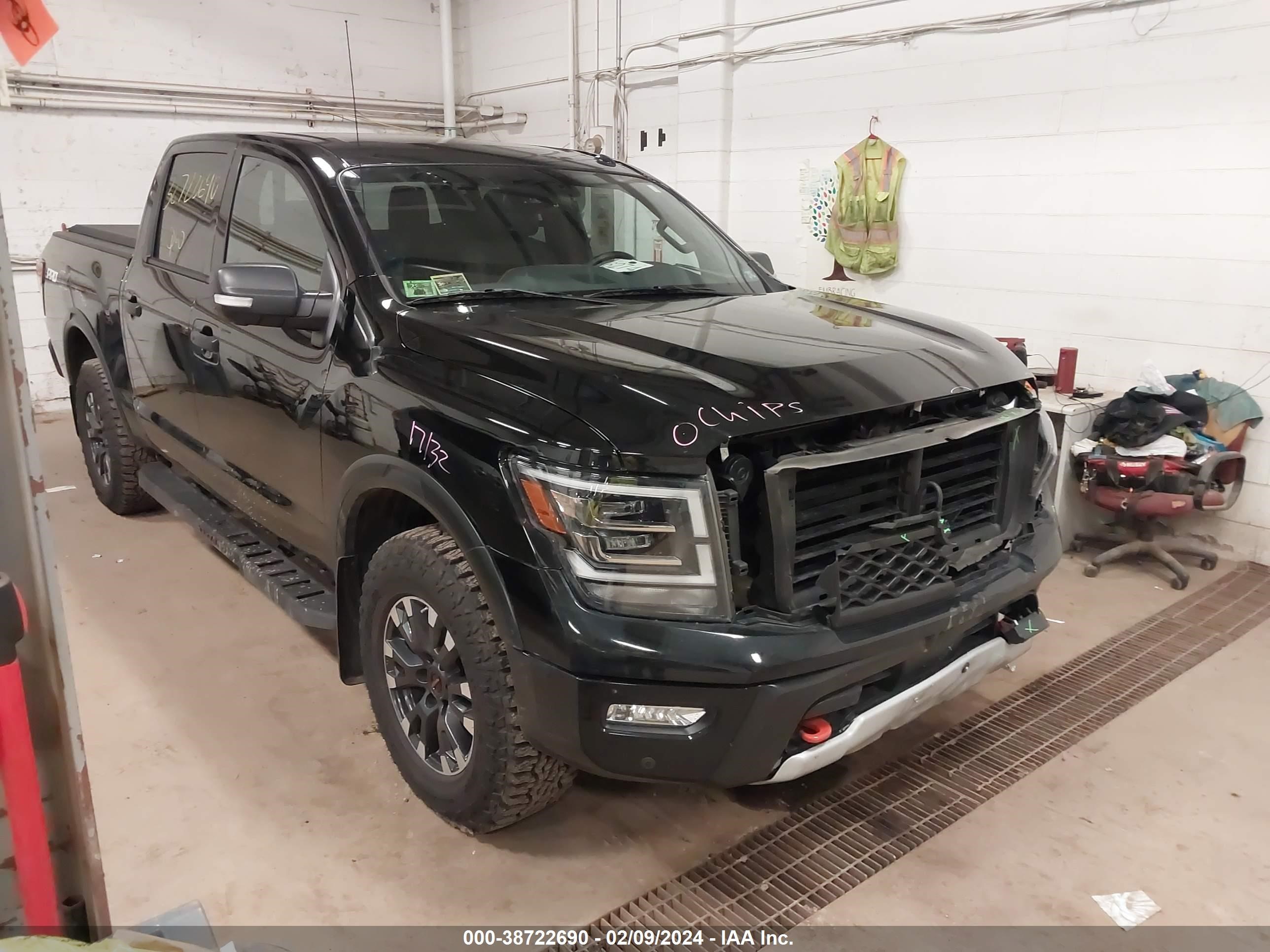 nissan titan 2021 1n6aa1ed8mn522593