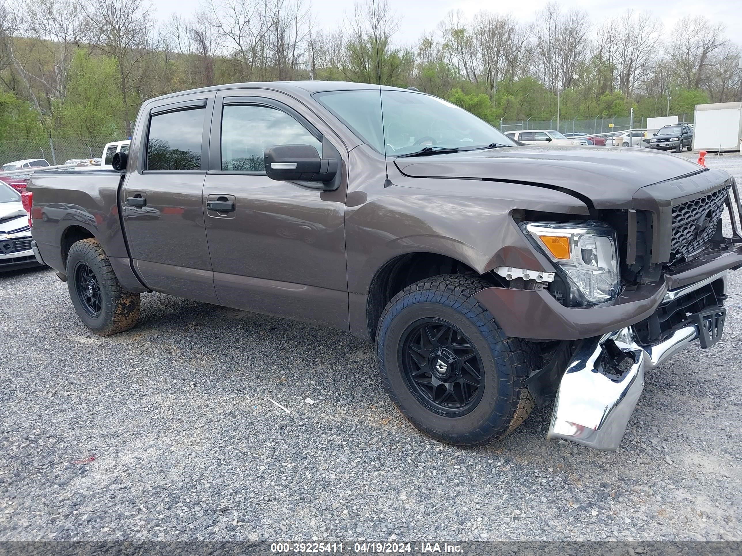 nissan titan 2019 1n6aa1ej5kn519007