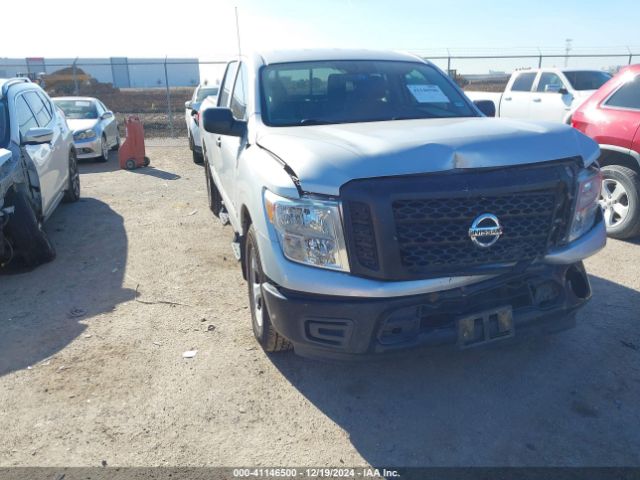 nissan titan 2017 1n6aa1ek0hn528571