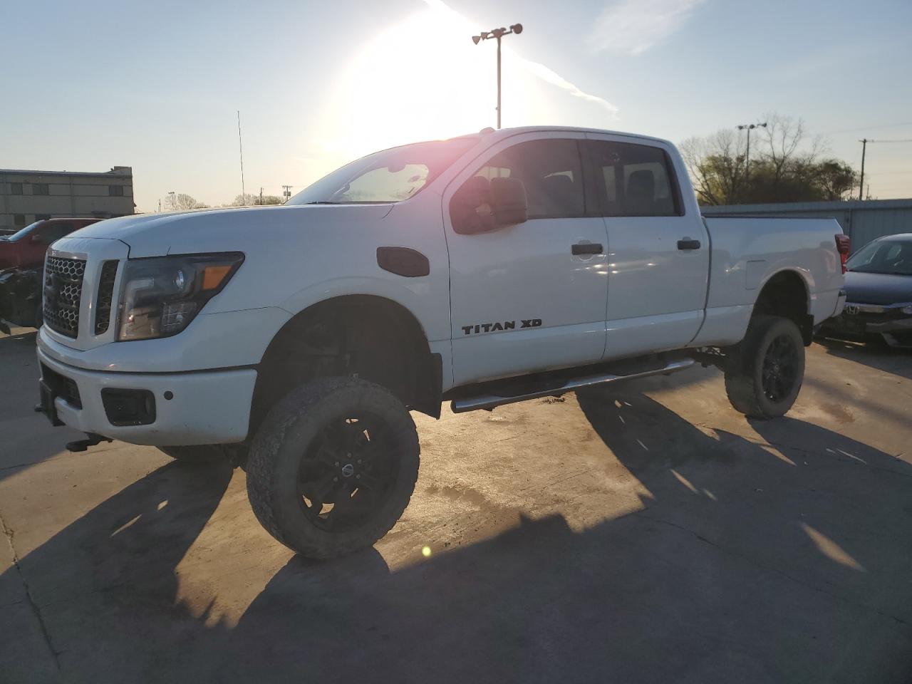 nissan titan 2018 1n6ba1f42jn539257