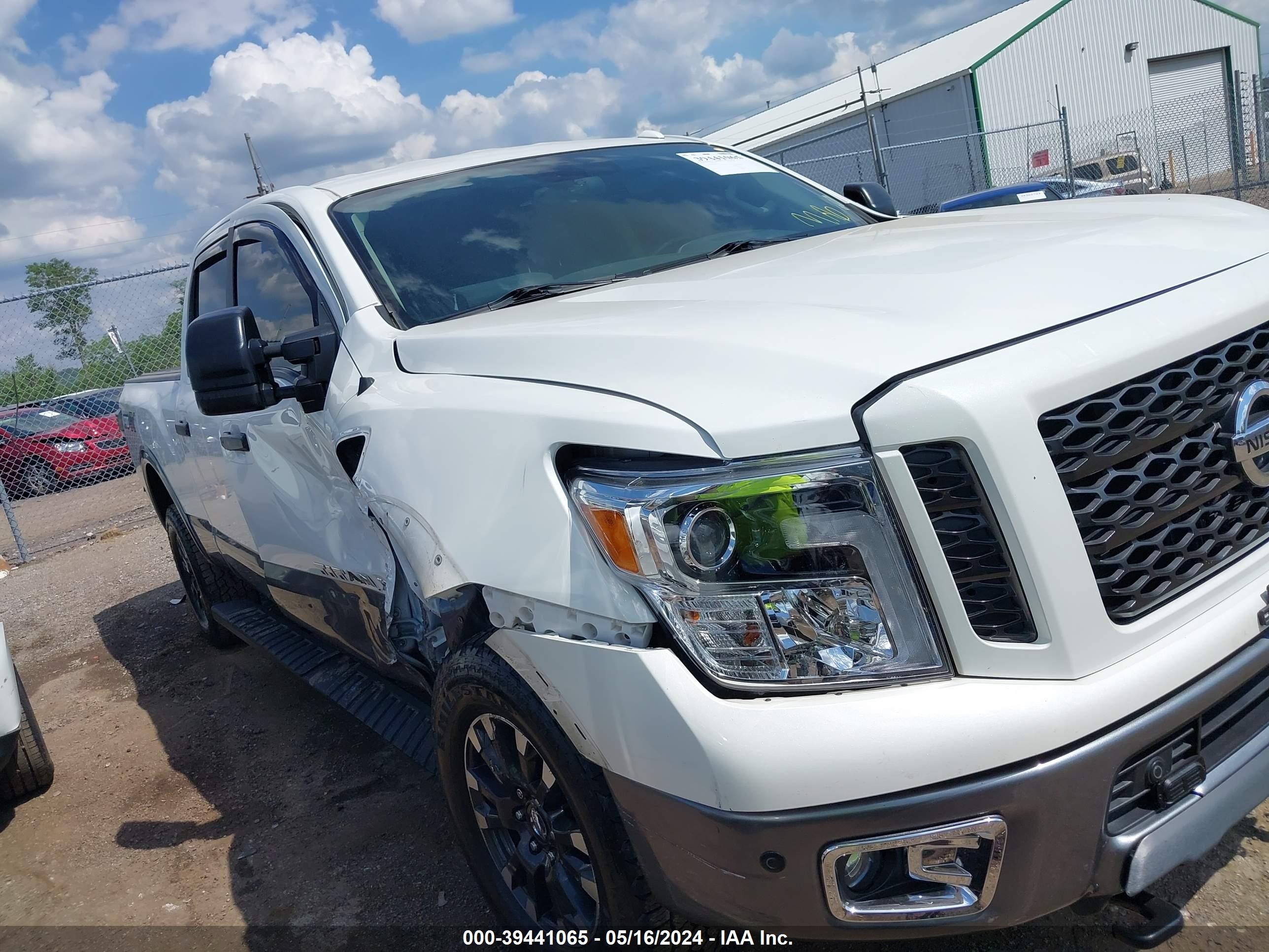 nissan terrano 2019 1n6ba1f45kn513947