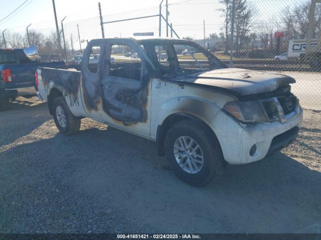 nissan frontier 2017 1n6dd0cw8hn725525