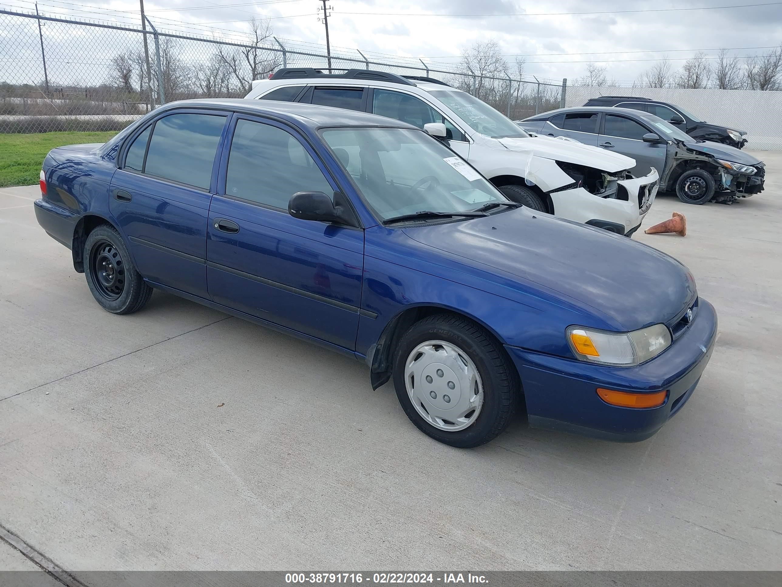 toyota corolla 1996 1nxba02e5tz356256