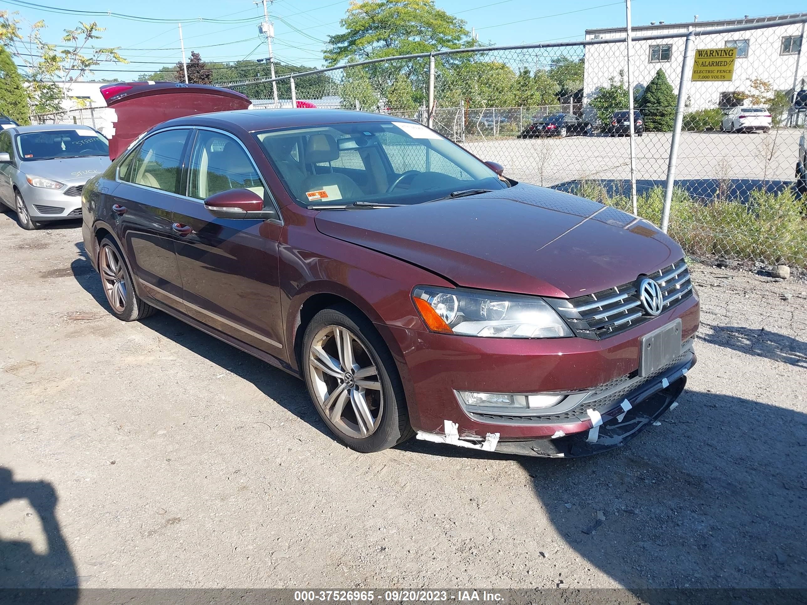 volkswagen passat 2012 1vwcm7a35cc009683