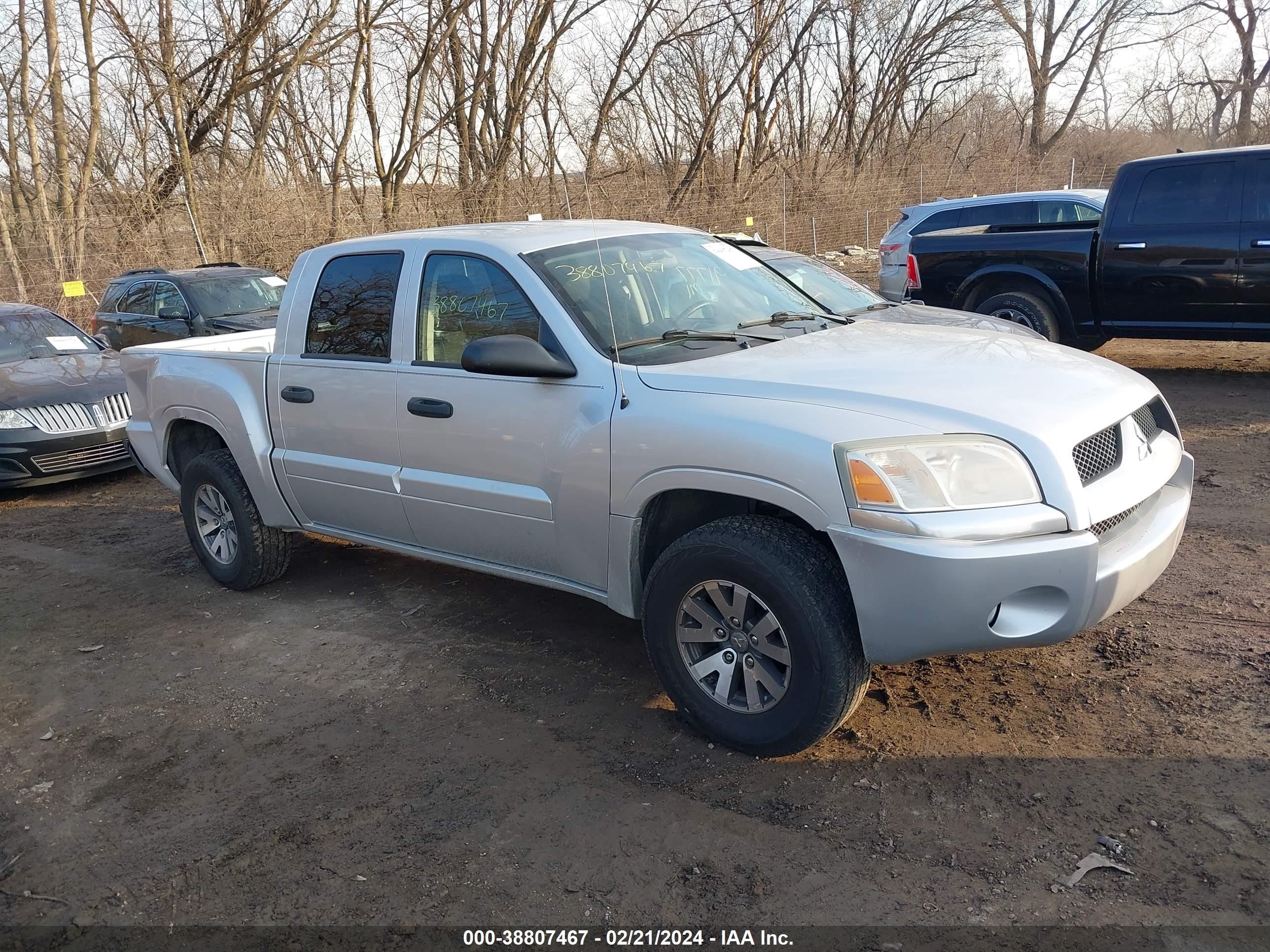 mitsubishi raider 2008 1z7hc28k88s588052