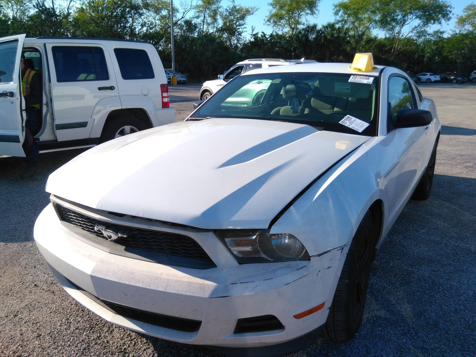 ford mustang v6 cpe 2011 1zvbp8am4b5116602