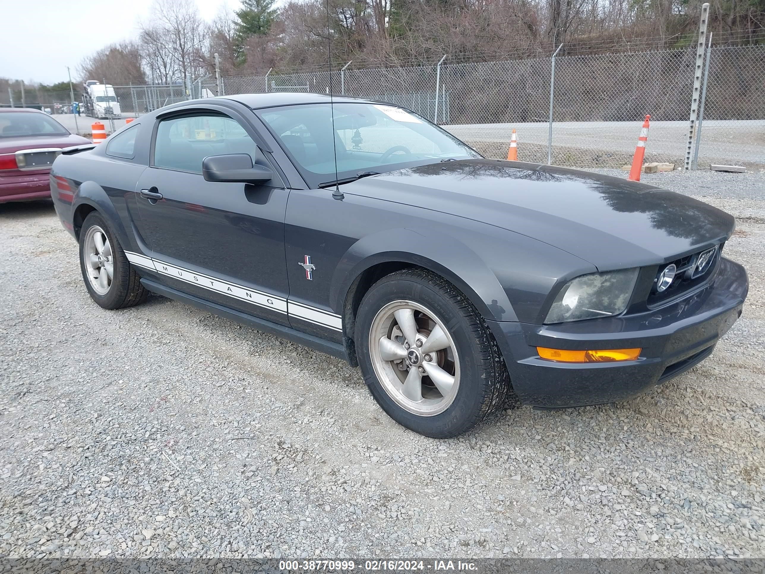 ford mustang 2007 1zvft80n075197127