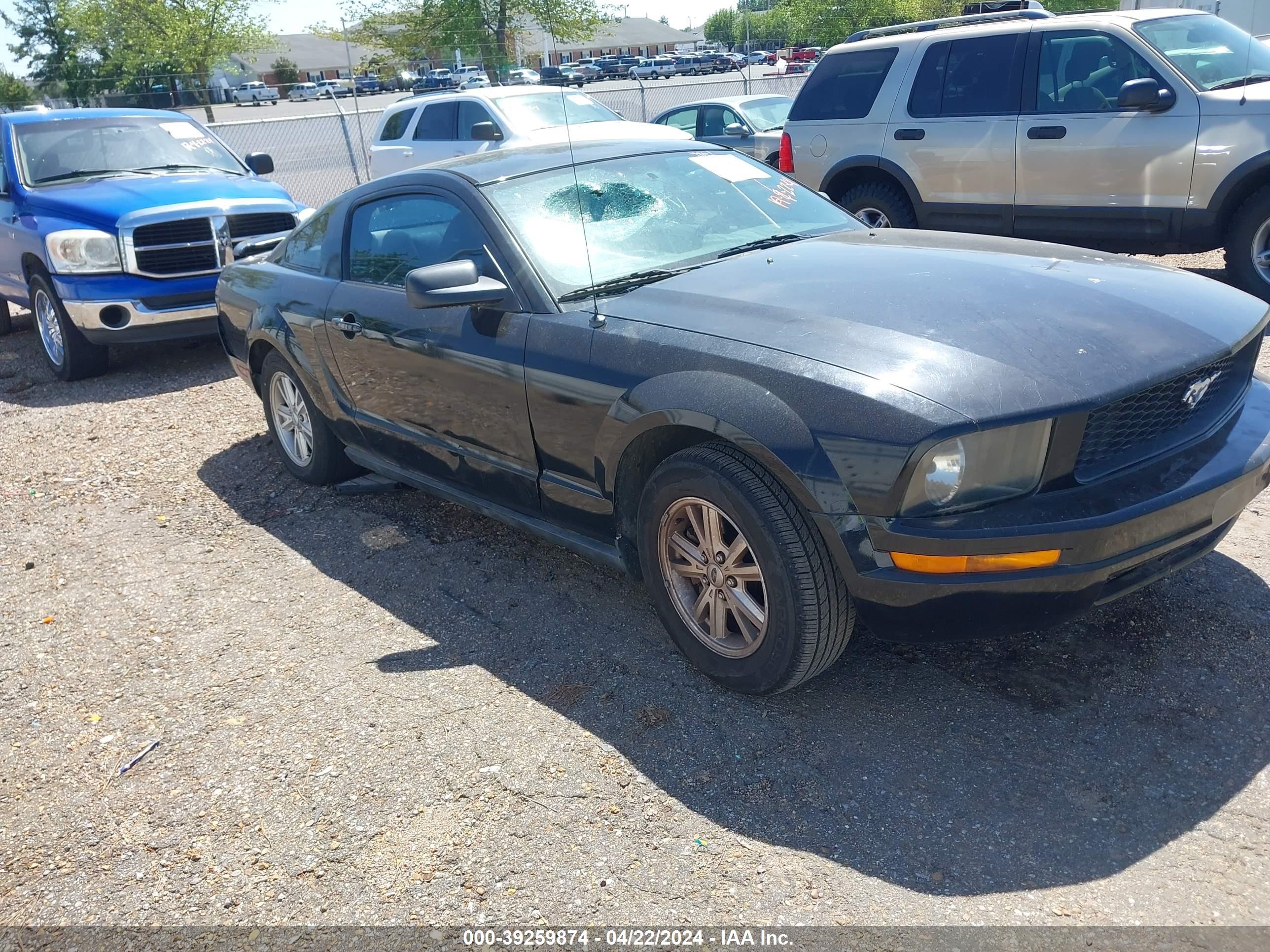 ford mustang 2007 1zvft80n075225301