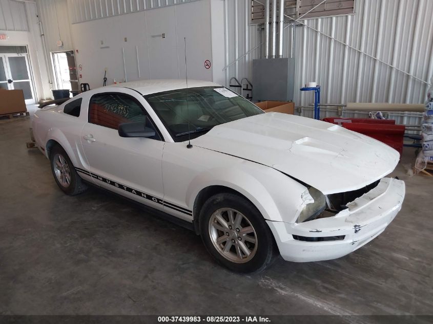 ford mustang 2007 1zvft80n775369654