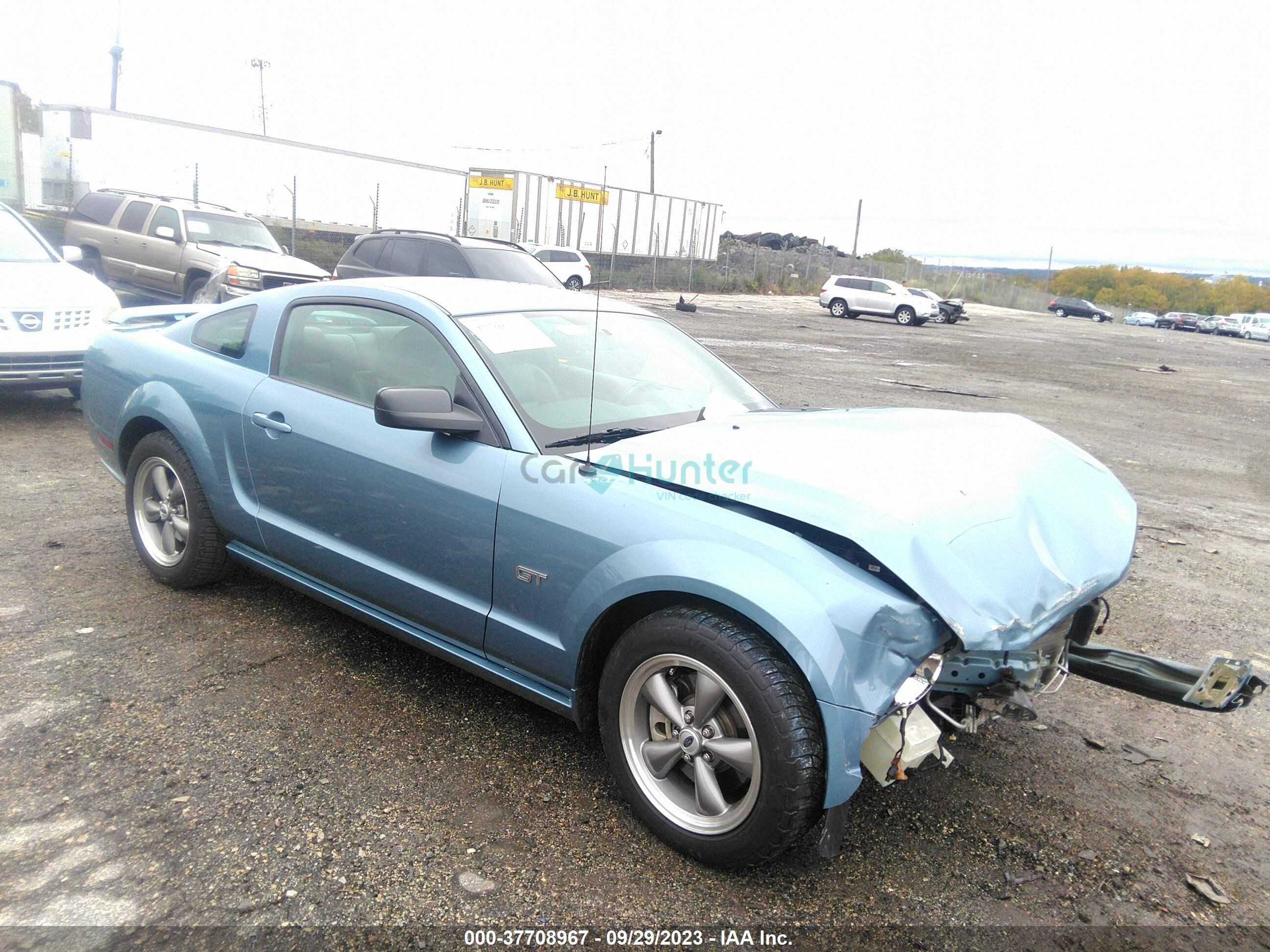 ford mustang 2006 1zvft82h365121116