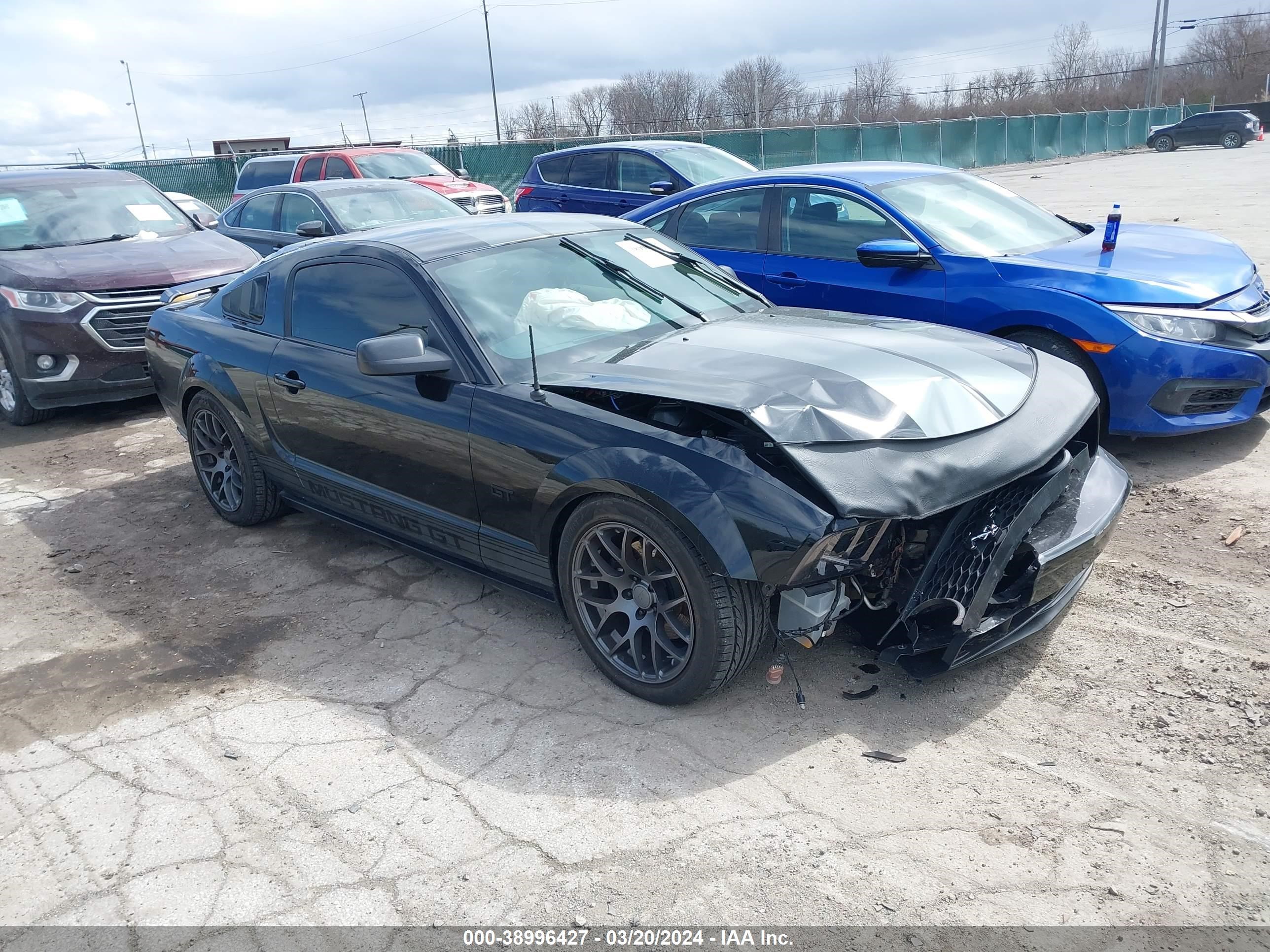 ford mustang 2006 1zvft82h465116037