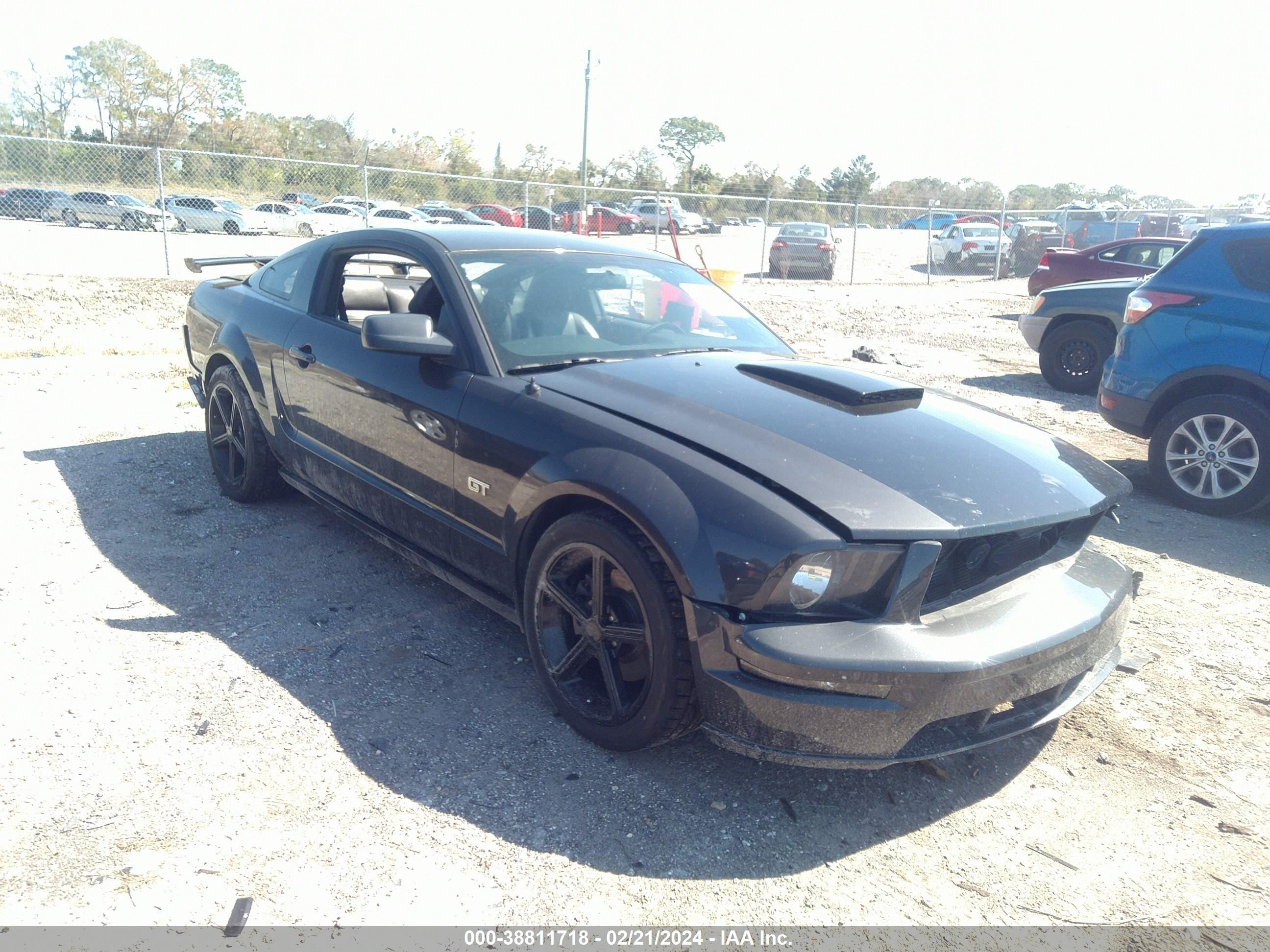 ford mustang 2007 1zvft82h575238696