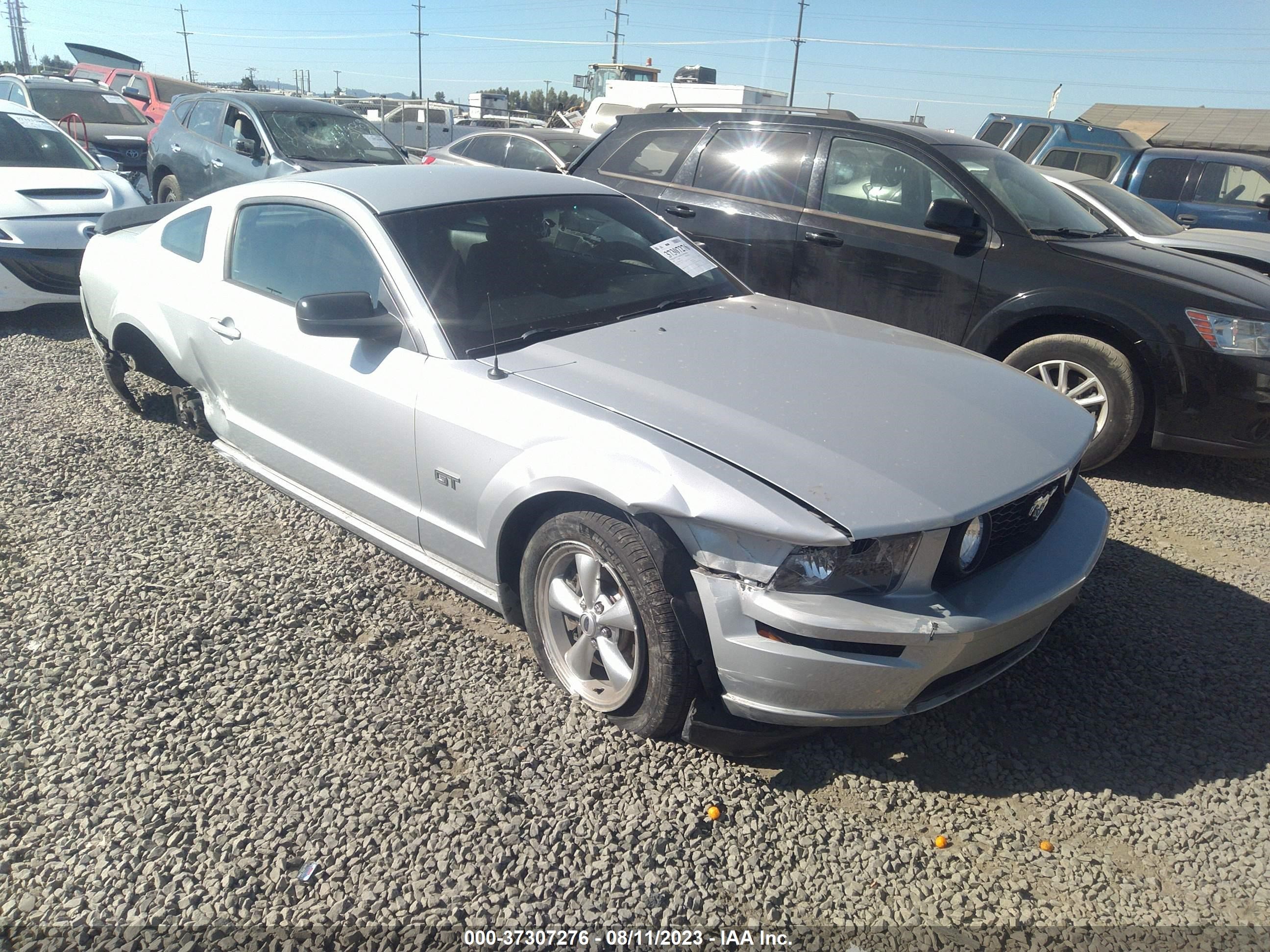 ford mustang 2007 1zvft82h775216554