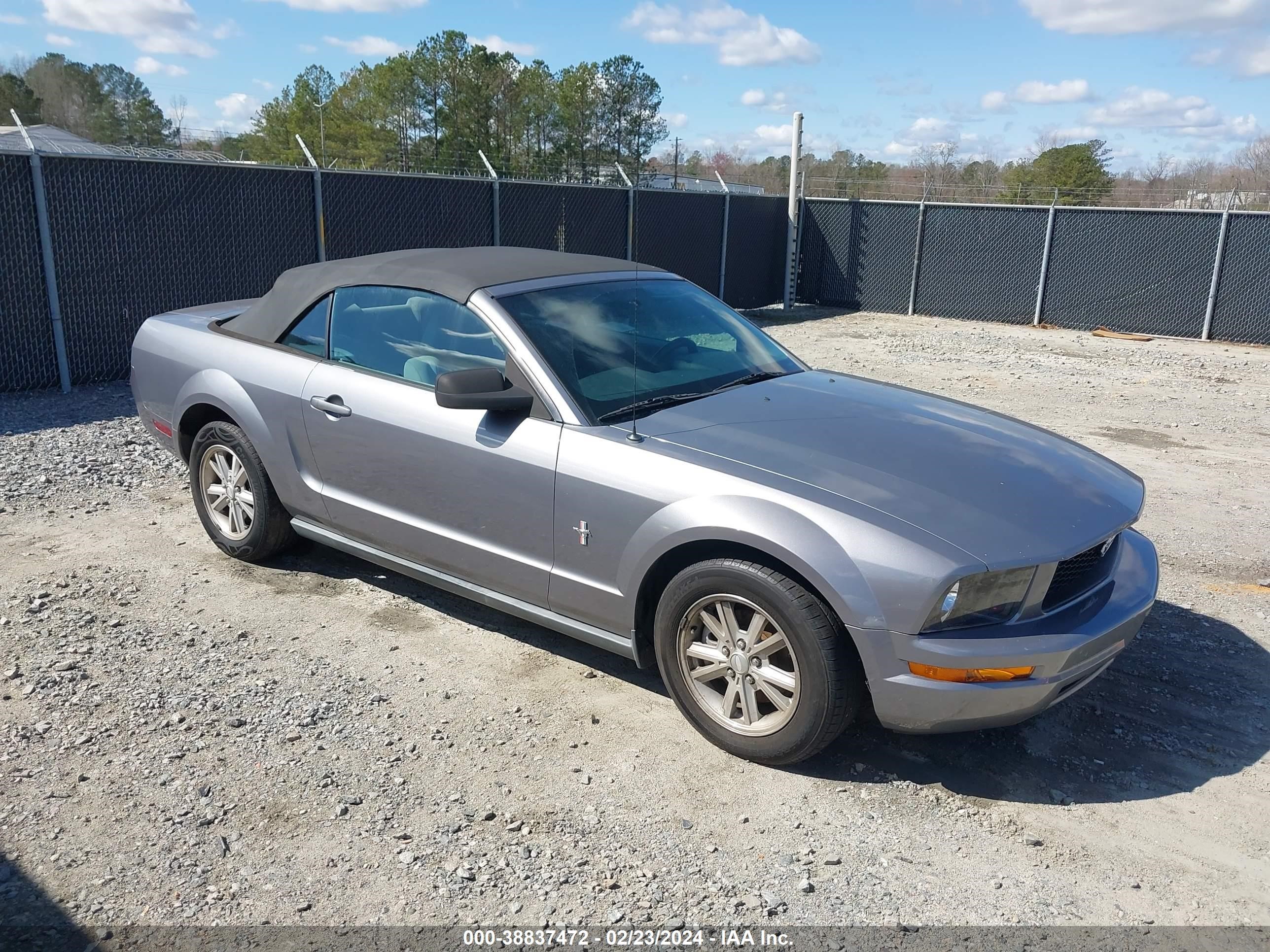 ford mustang 2007 1zvft84n075347389