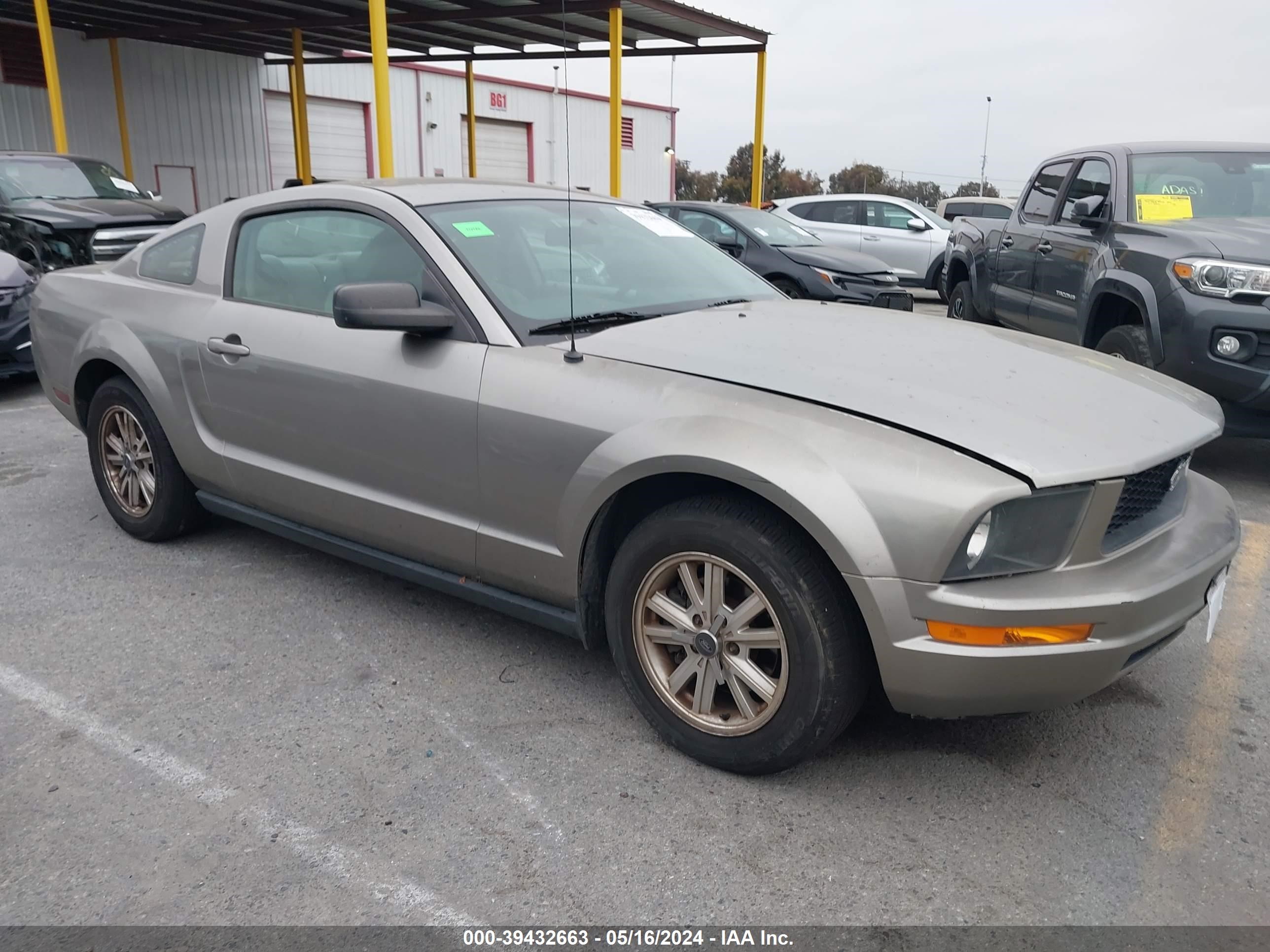 ford mustang 2008 1zvht80n785132849