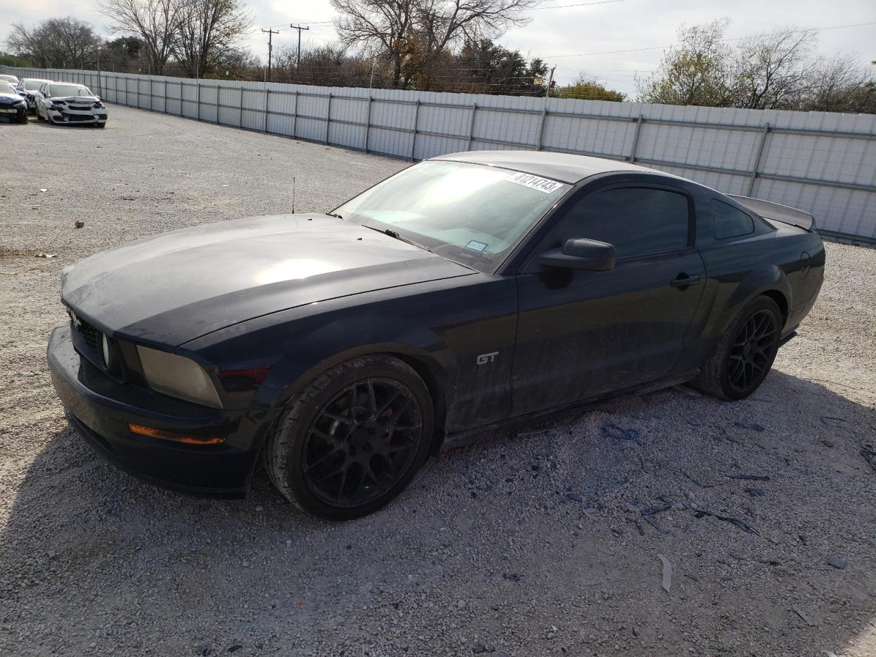 ford mustang 2006 1zvht82h165253106