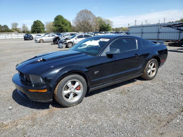 ford mustang 2008 1zvht82h185107128