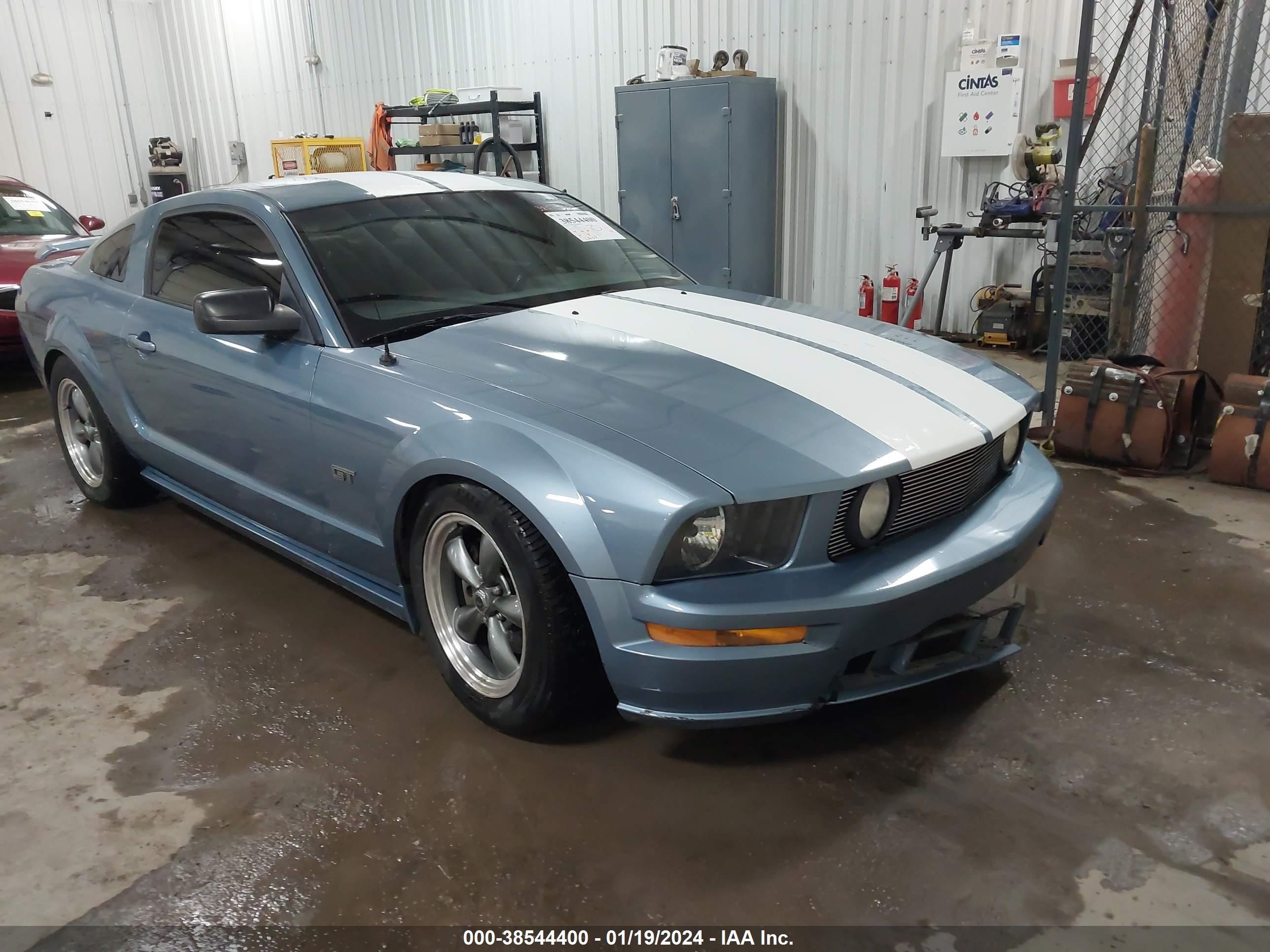 ford mustang 2006 1zvht82h365265354