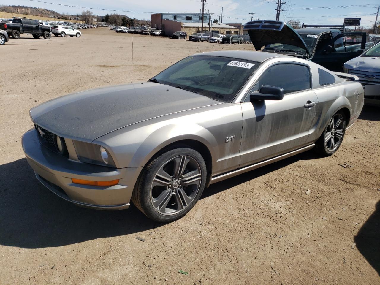 ford mustang 2008 1zvht82h585196749