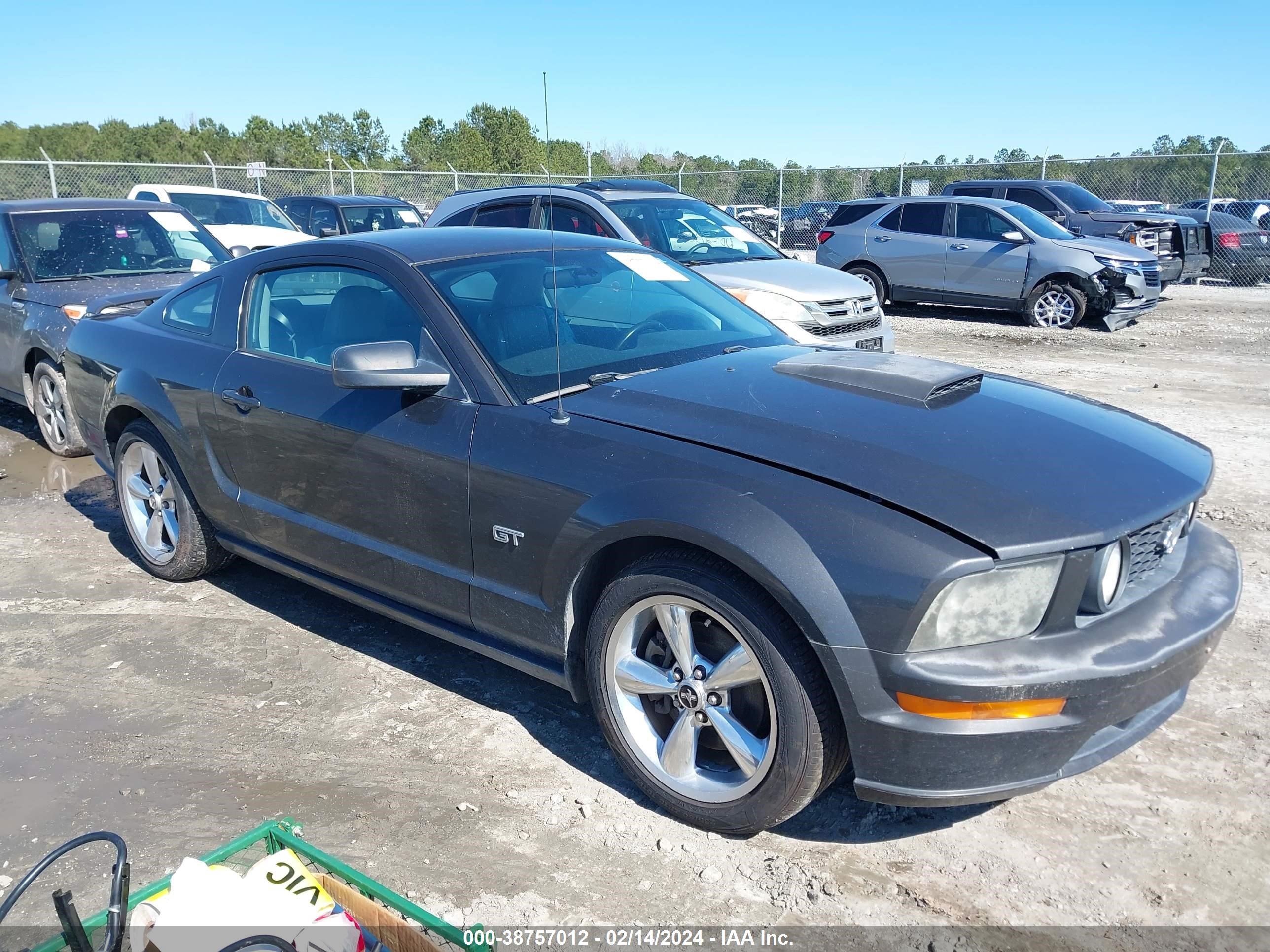 ford mustang 2008 1zvht82h985190629