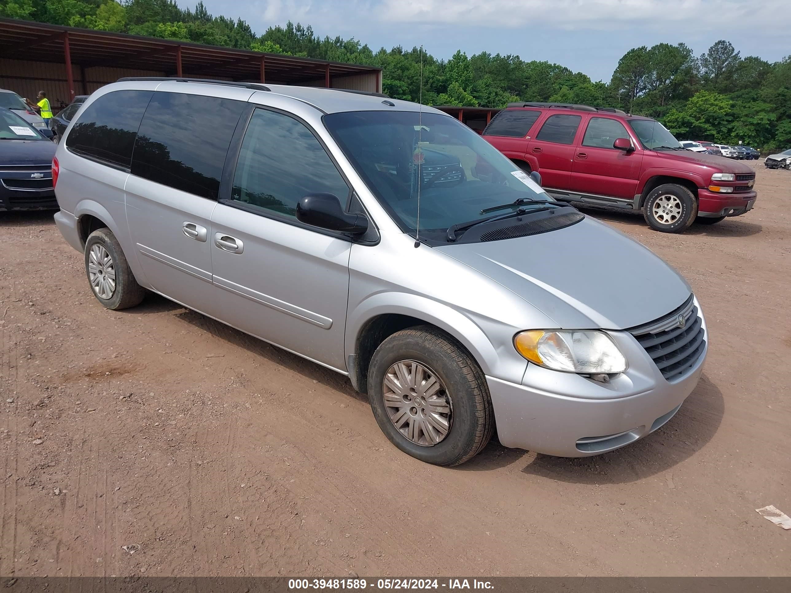 chrysler town & country 2006 2a4gp44r56r880664