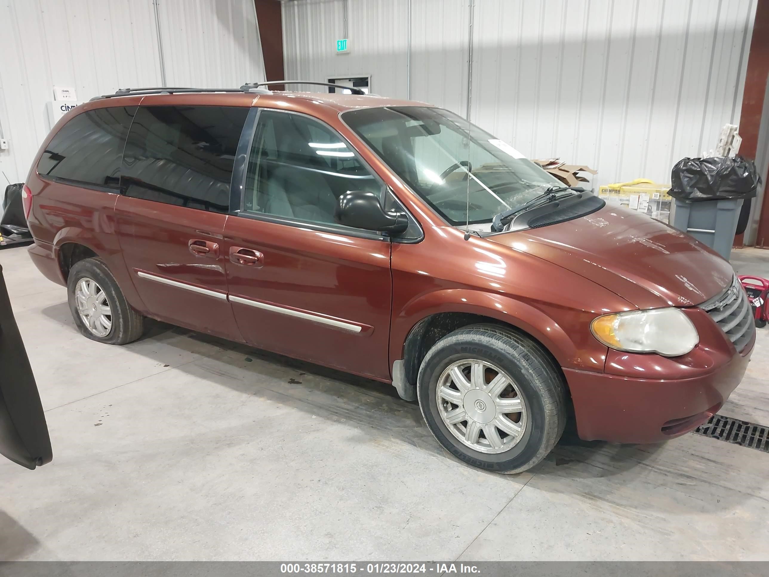 chrysler town & country 2007 2a4gp54l27r136667