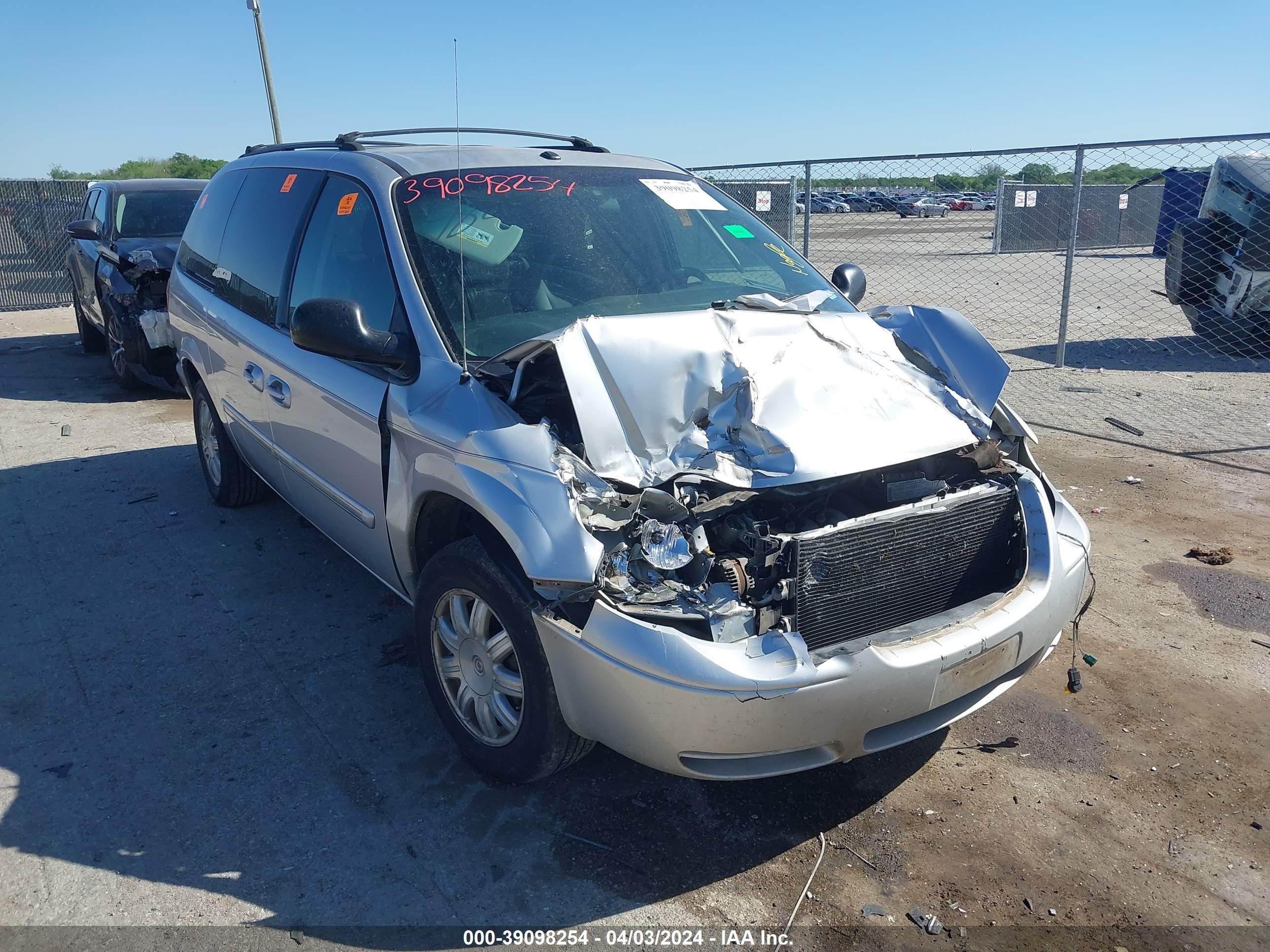 chrysler town & country 2006 2a4gp54l36r866196