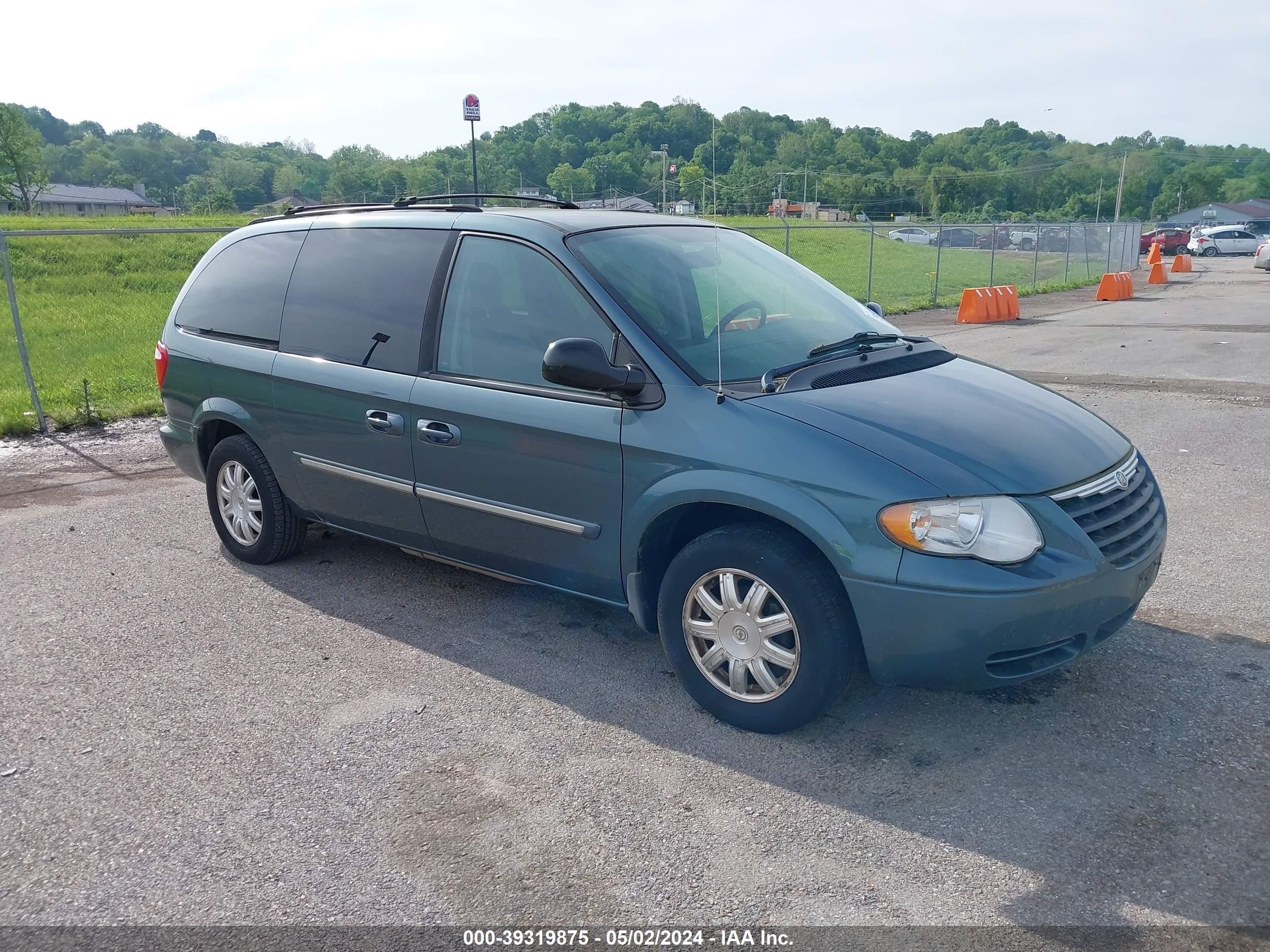 chrysler town & country 2006 2a4gp54l66r840546