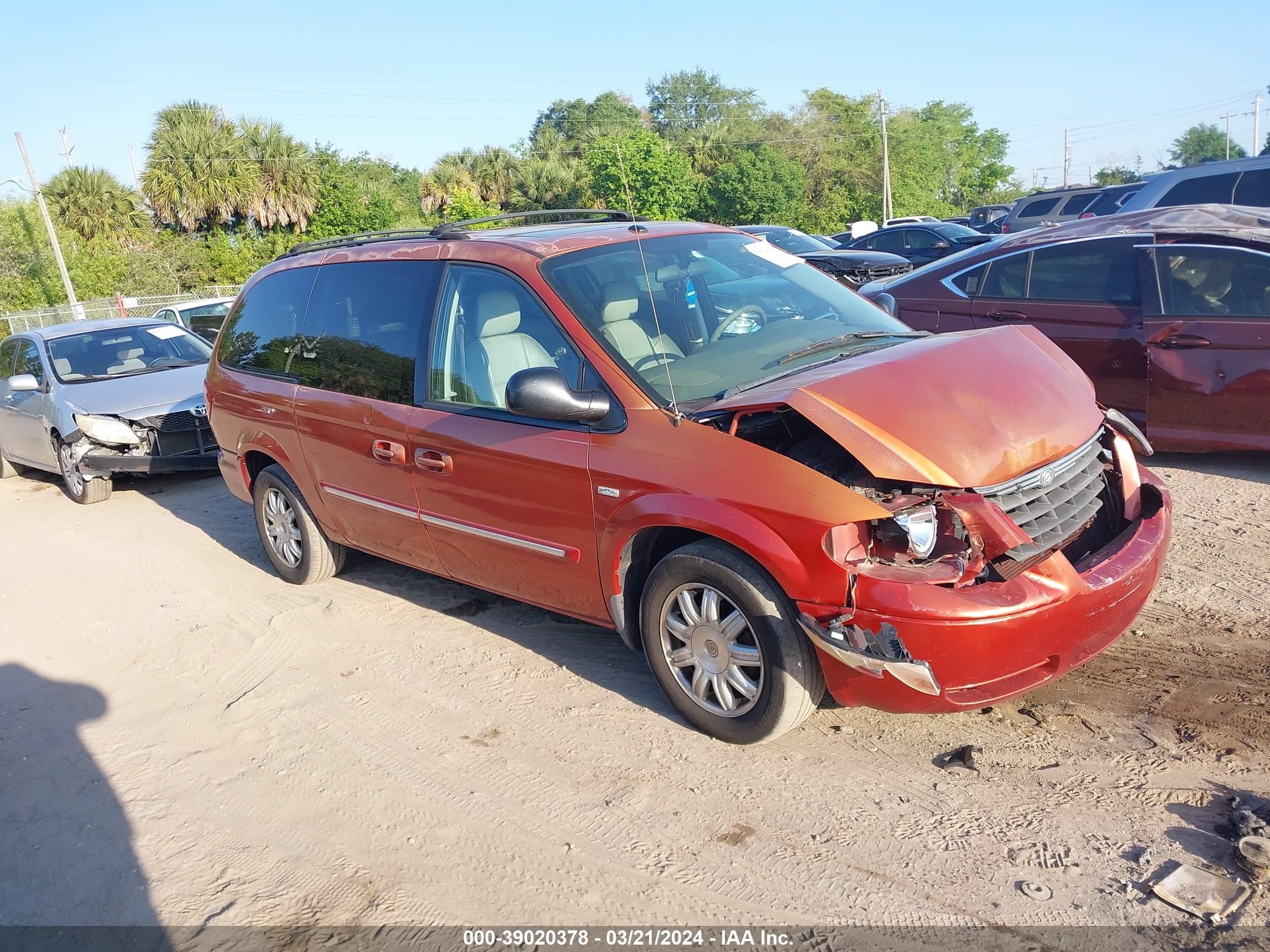 chrysler town & country 2006 2a4gp54l76r694738