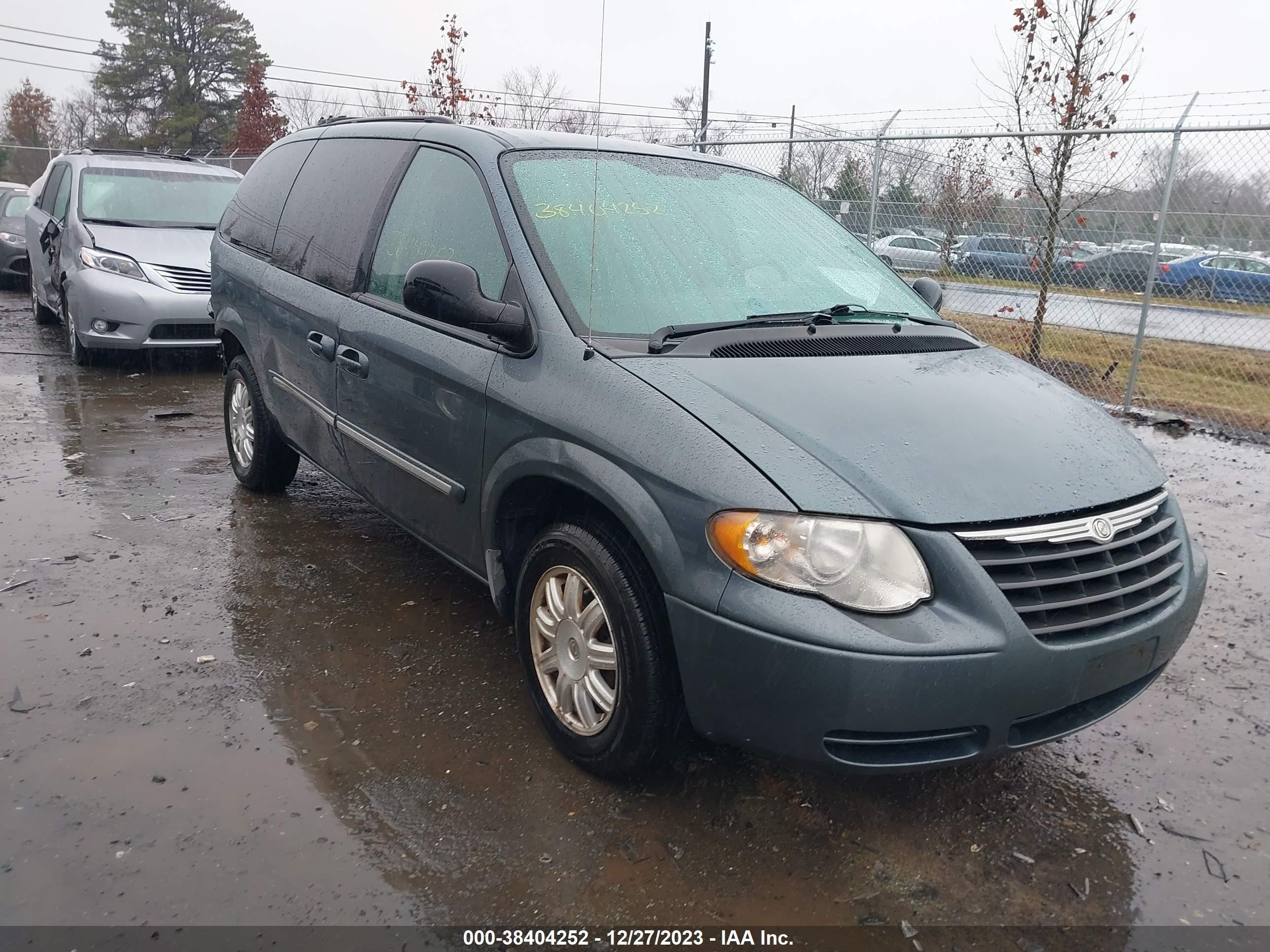 chrysler town & country 2006 2a4gp54l76r852625