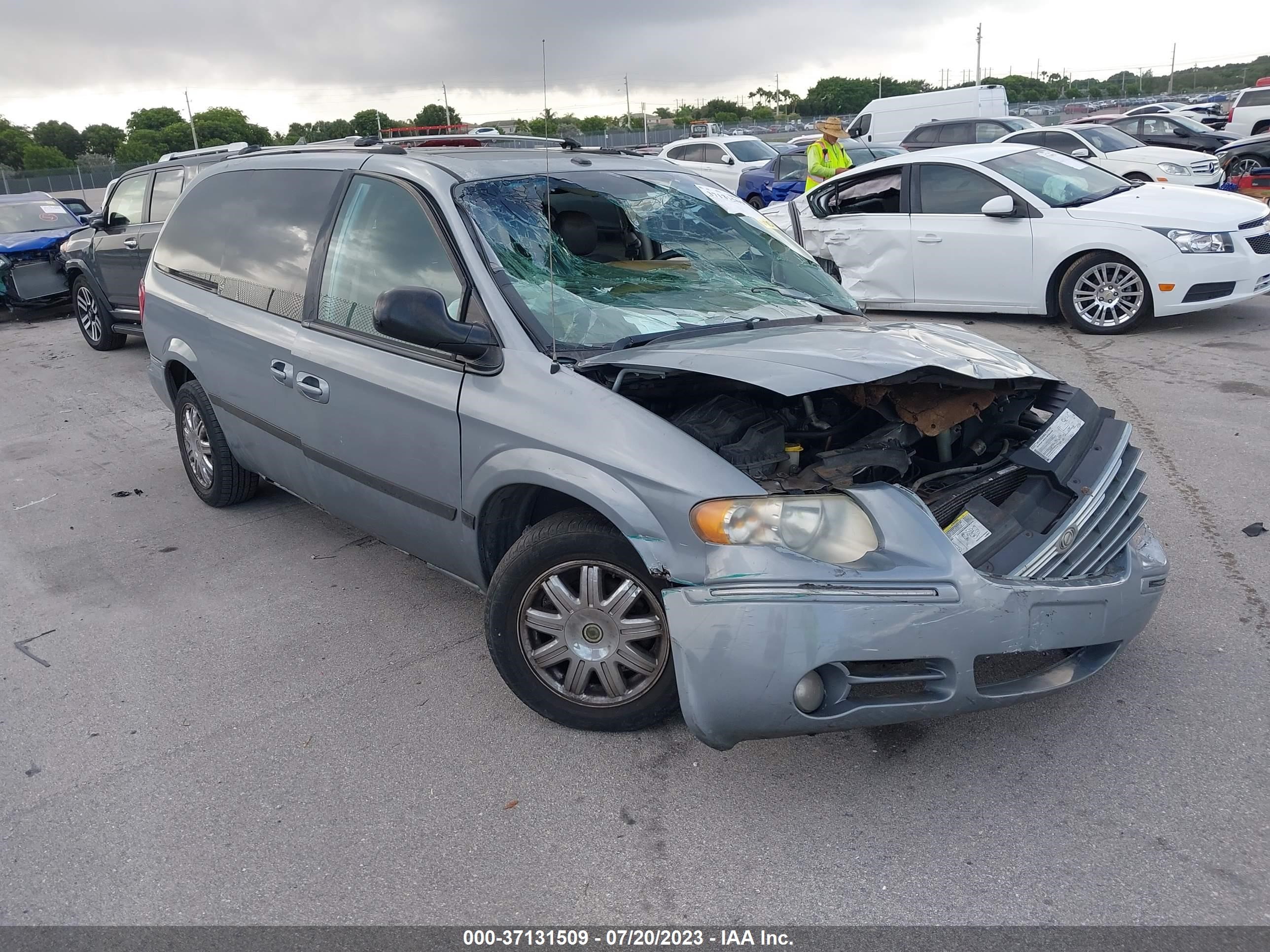 chrysler town & country 2006 2a4gp64l46r906744