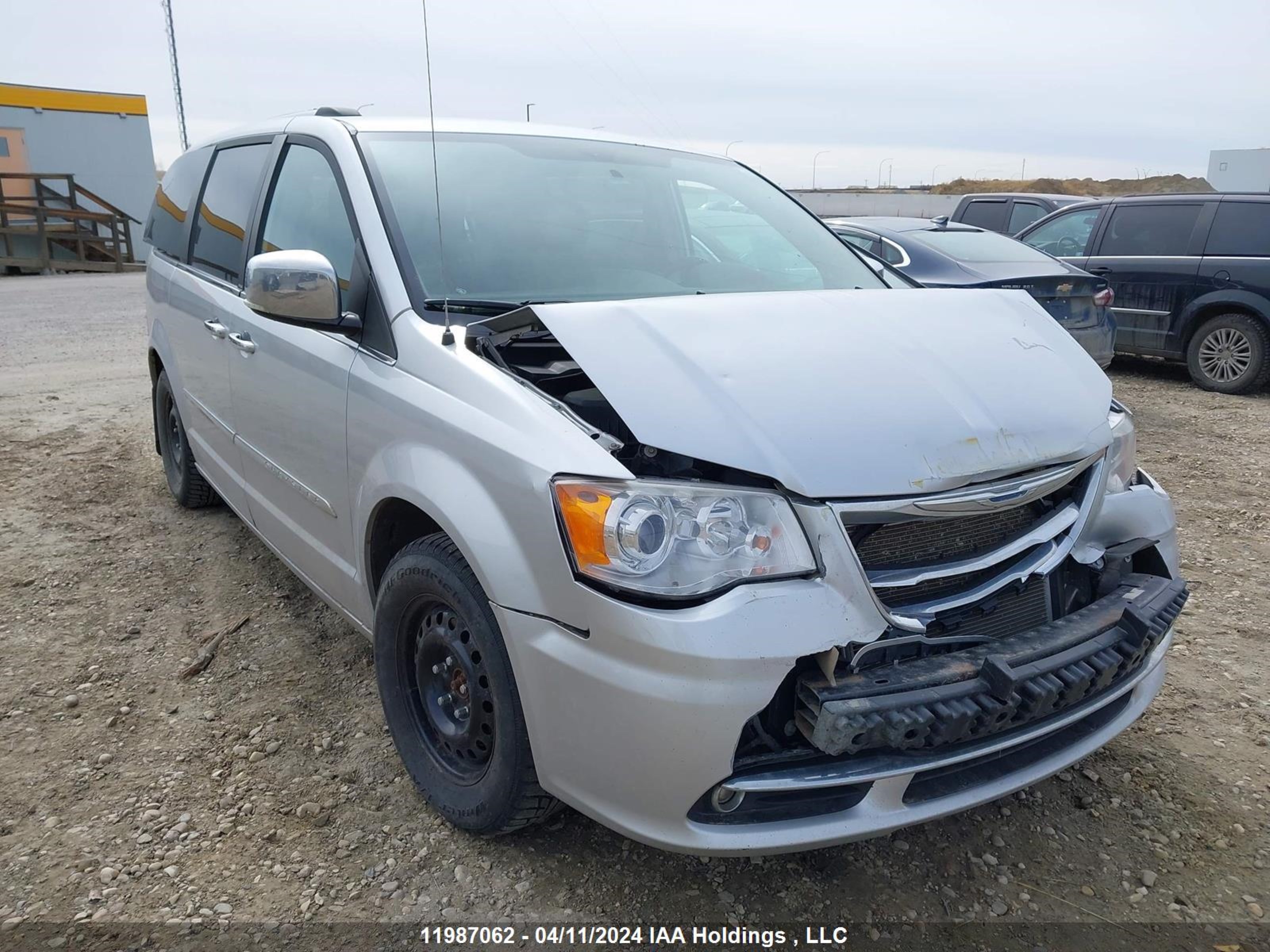 chrysler town & country 2011 2a4rr6dg7br733432