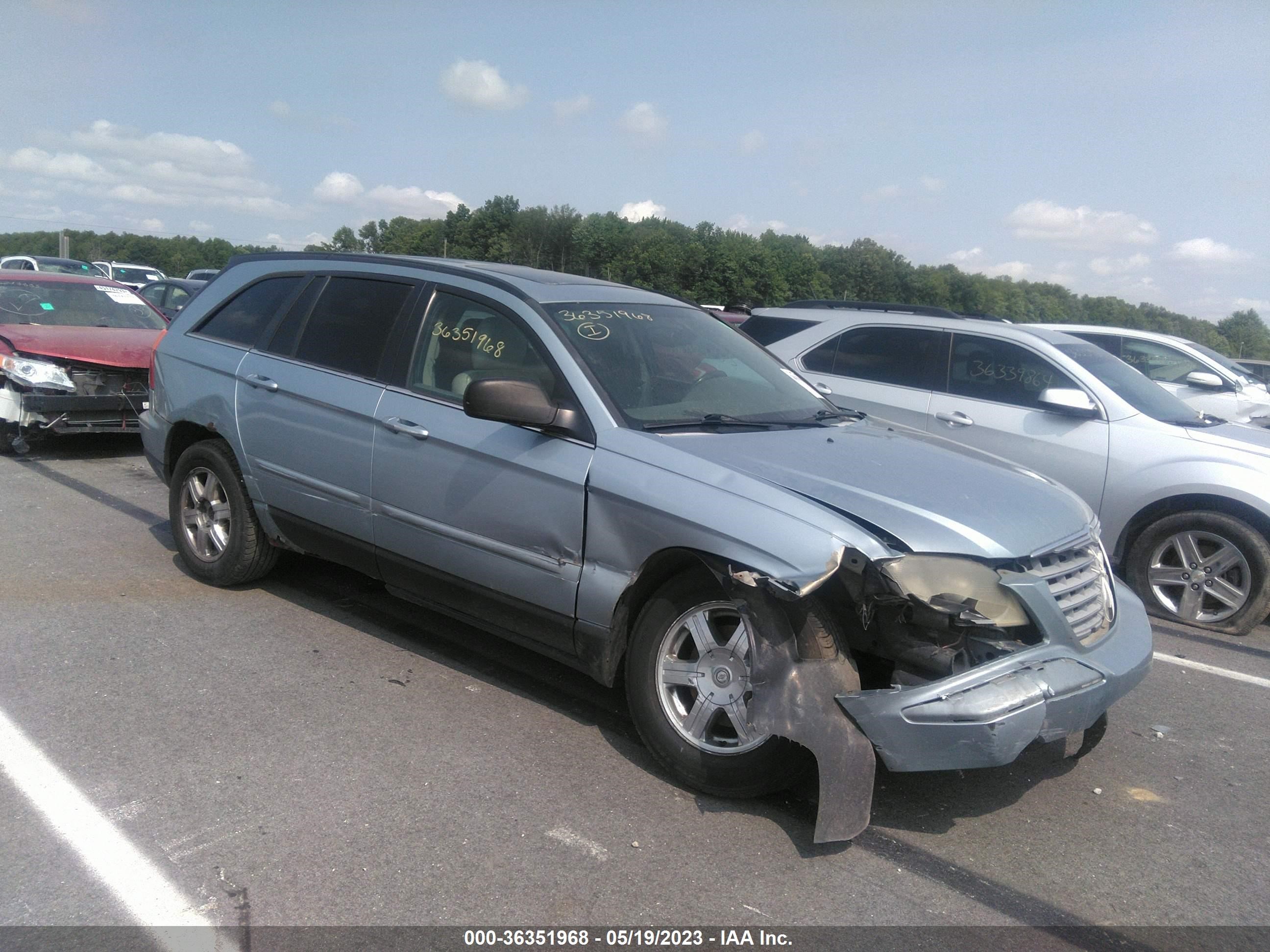 chrysler pacifica 2006 2a8gf68496r673254