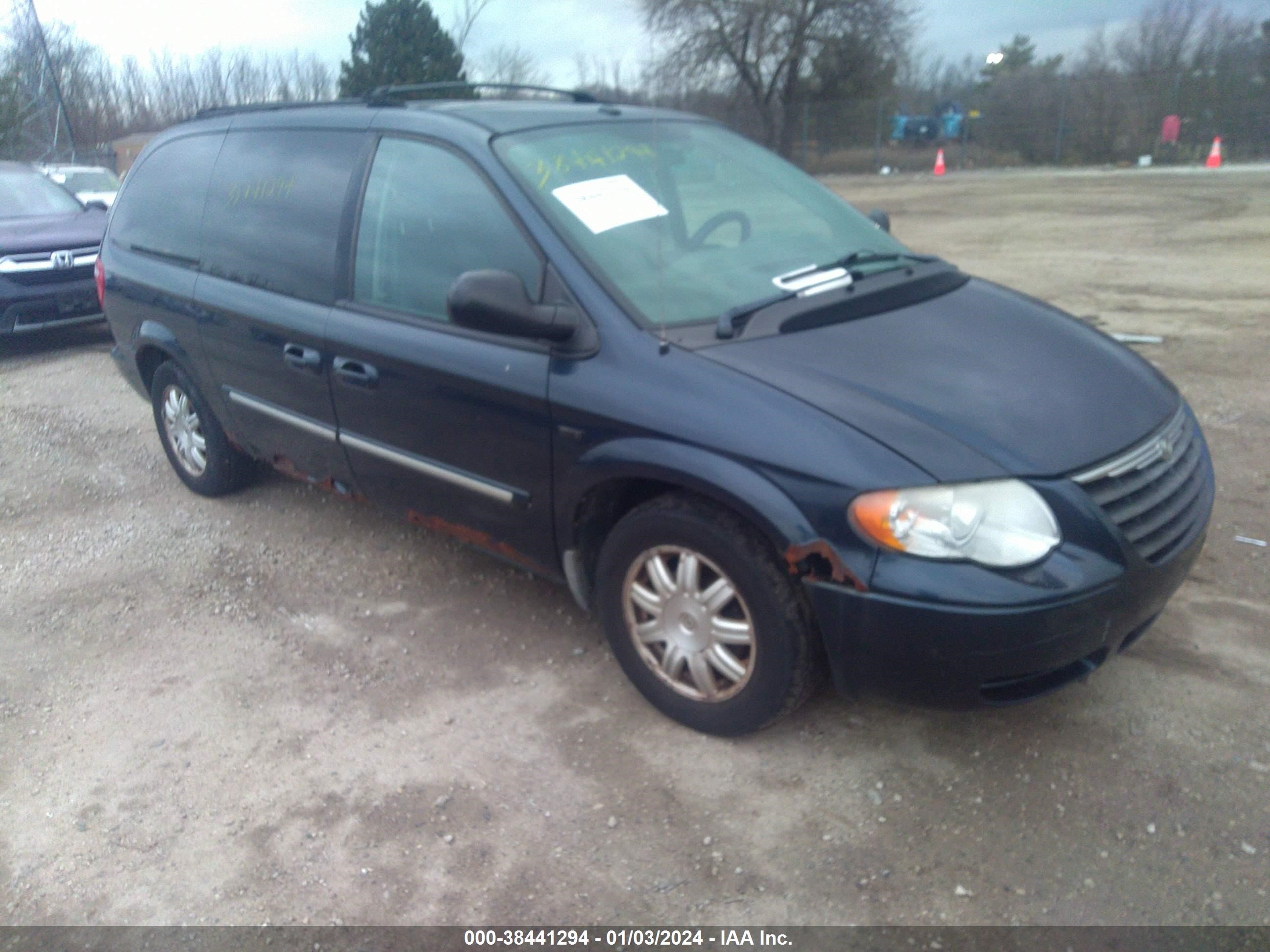 chrysler town & country 2007 2a8gp54l17r274750