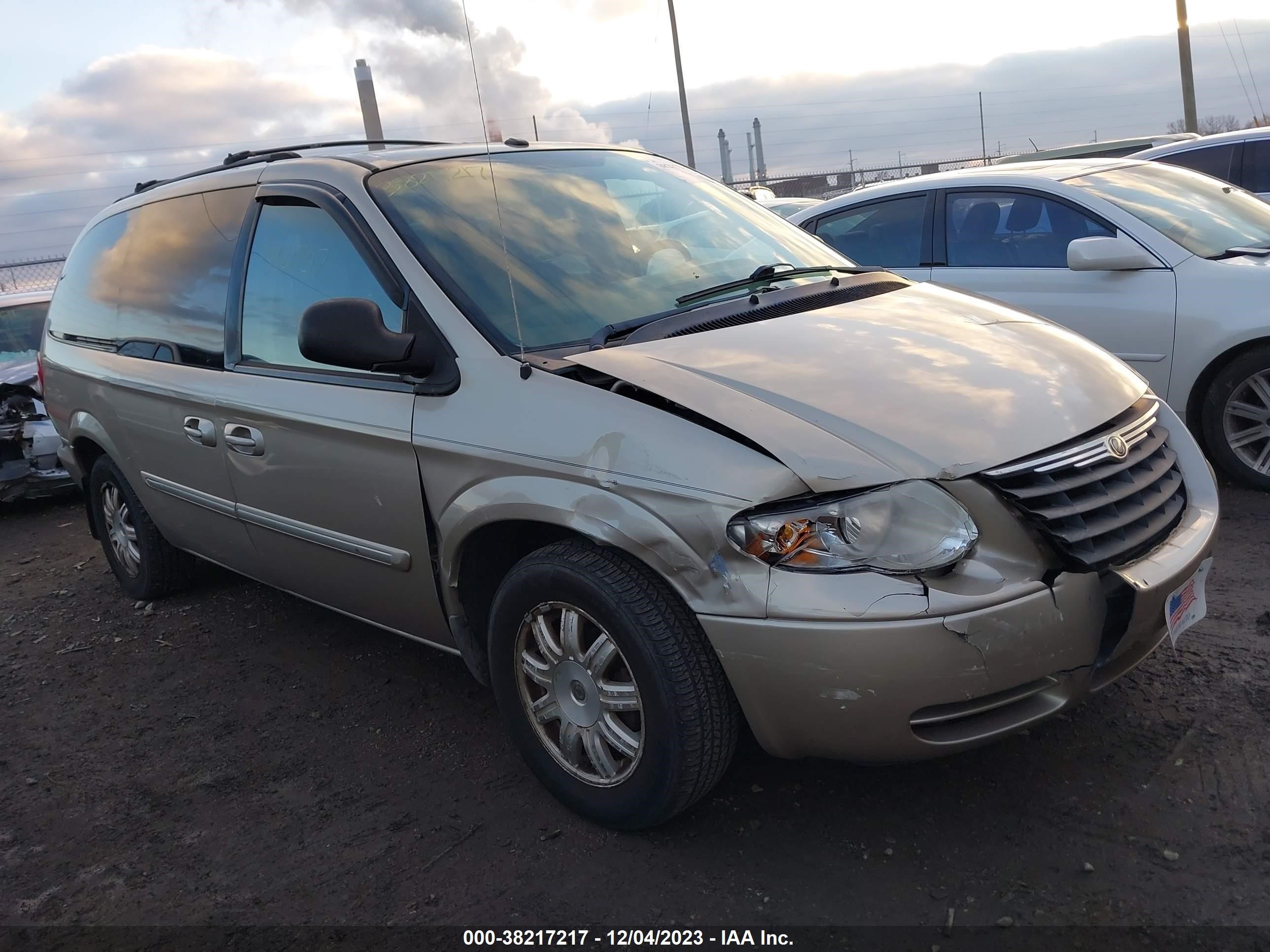 chrysler town & country 2006 2a8gp54l36r899973