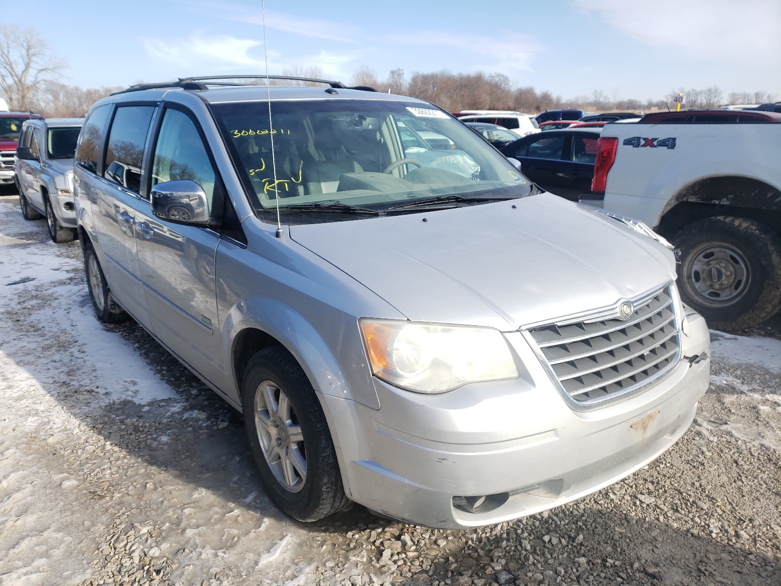 chrysler town &amp cou 2008 2a8hr54p88r833004