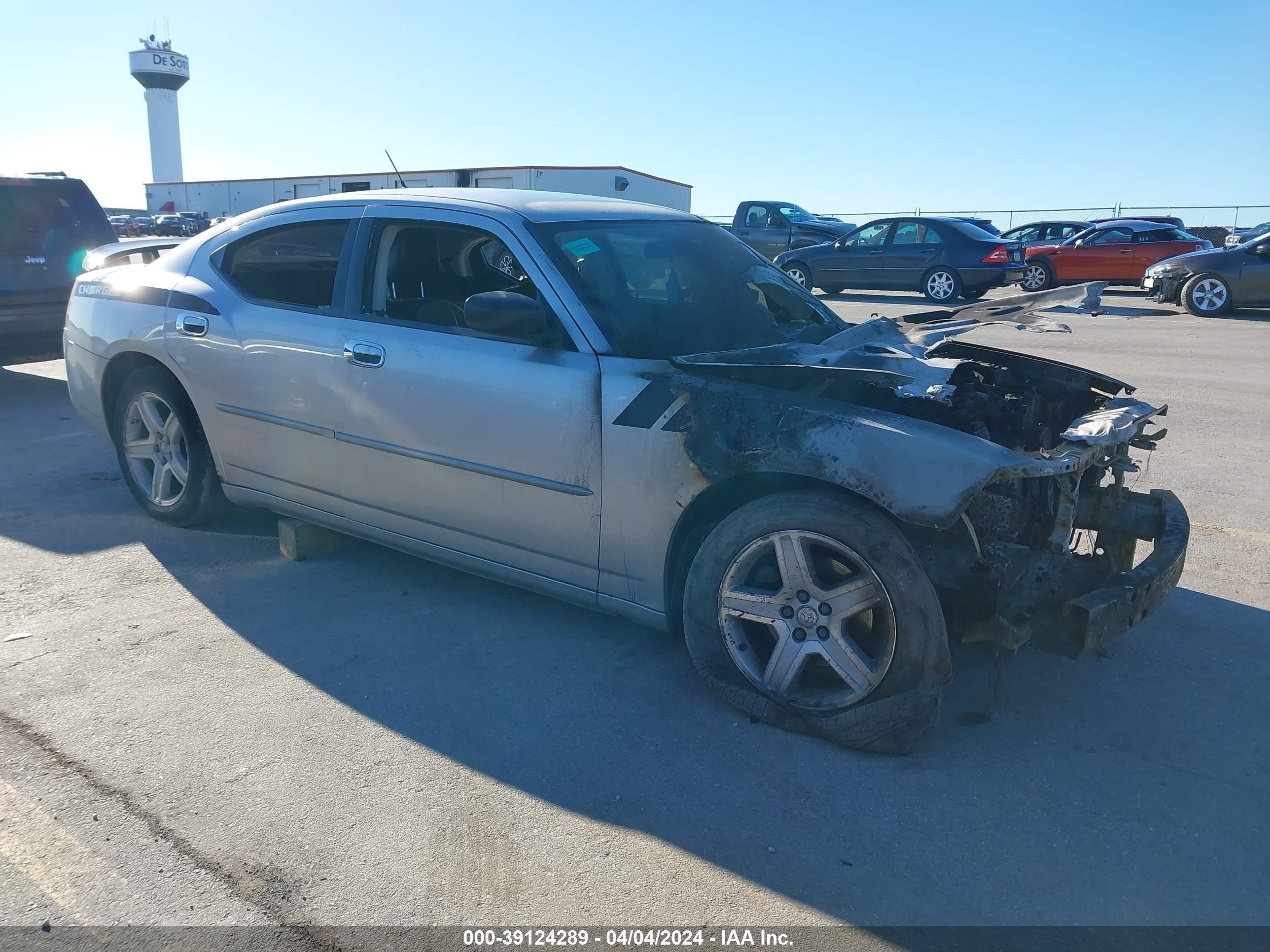 dodge charger 2008 2b3ka33g38h125194