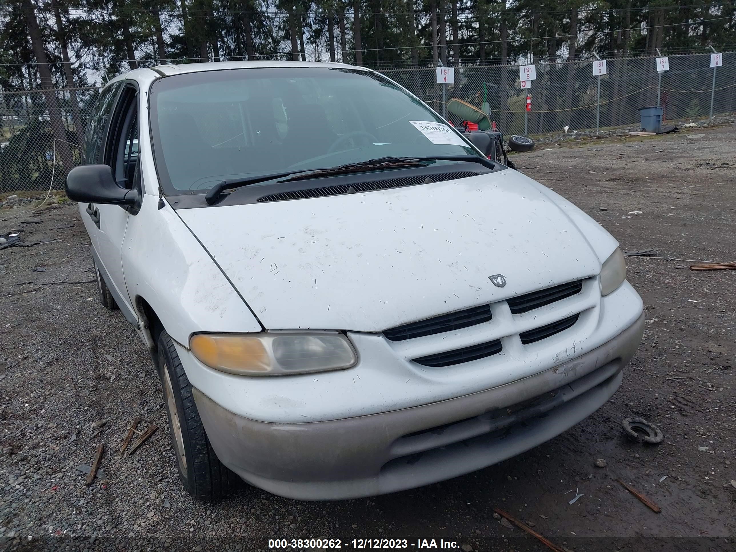 dodge caravan 1997 2b4fp2532vr323674