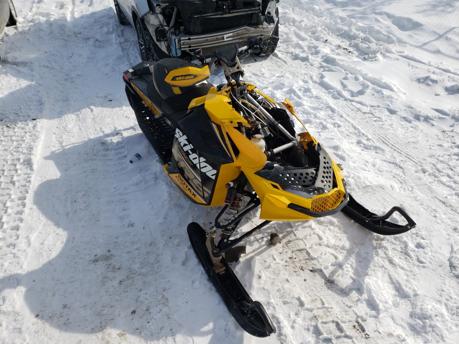 ski doo xrs 2012 2bpsmycc7cv000015