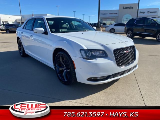 chrysler 300 2021 2c3ccabg1mh525756