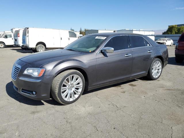 chrysler 300c 2013 2c3ccaet1dh682910