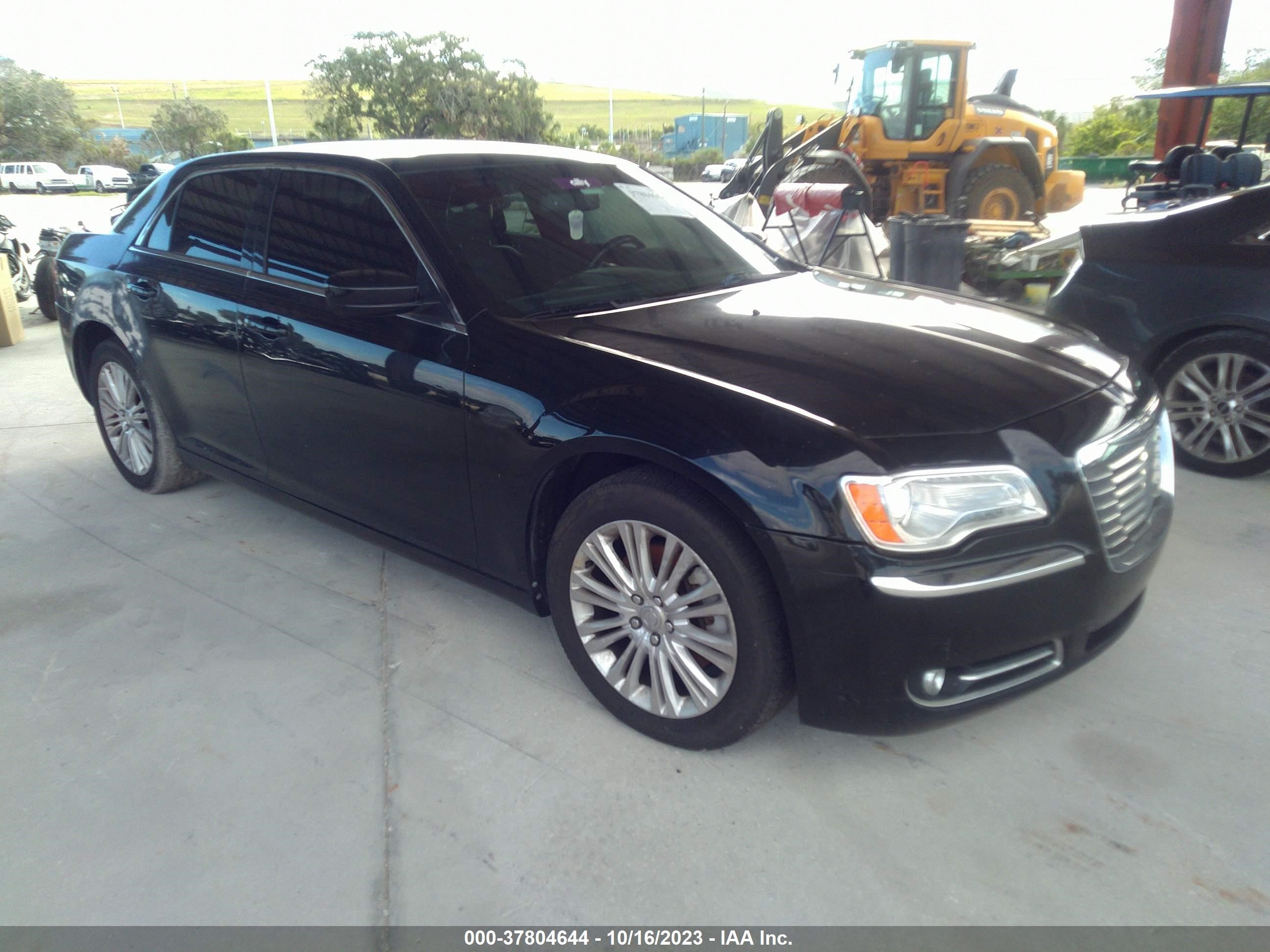 chrysler 300 2014 2c3ccarg9eh158015