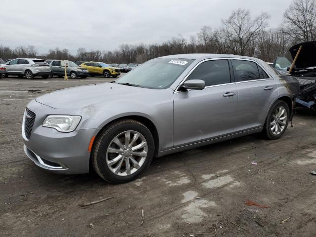 chrysler 300 tourin 2018 2c3ccargxjh208379