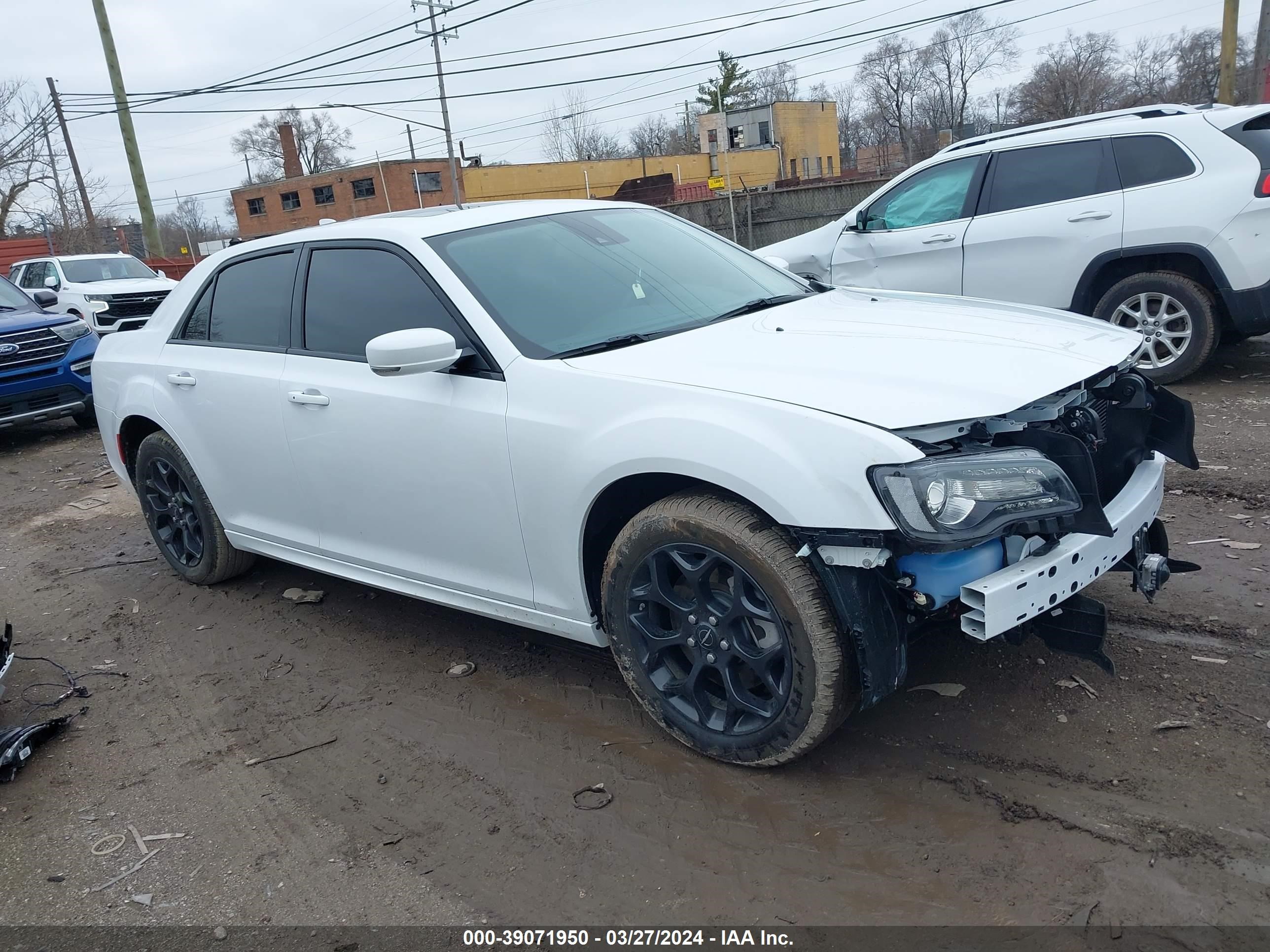 chrysler 300 2023 2c3ccasg8ph685430