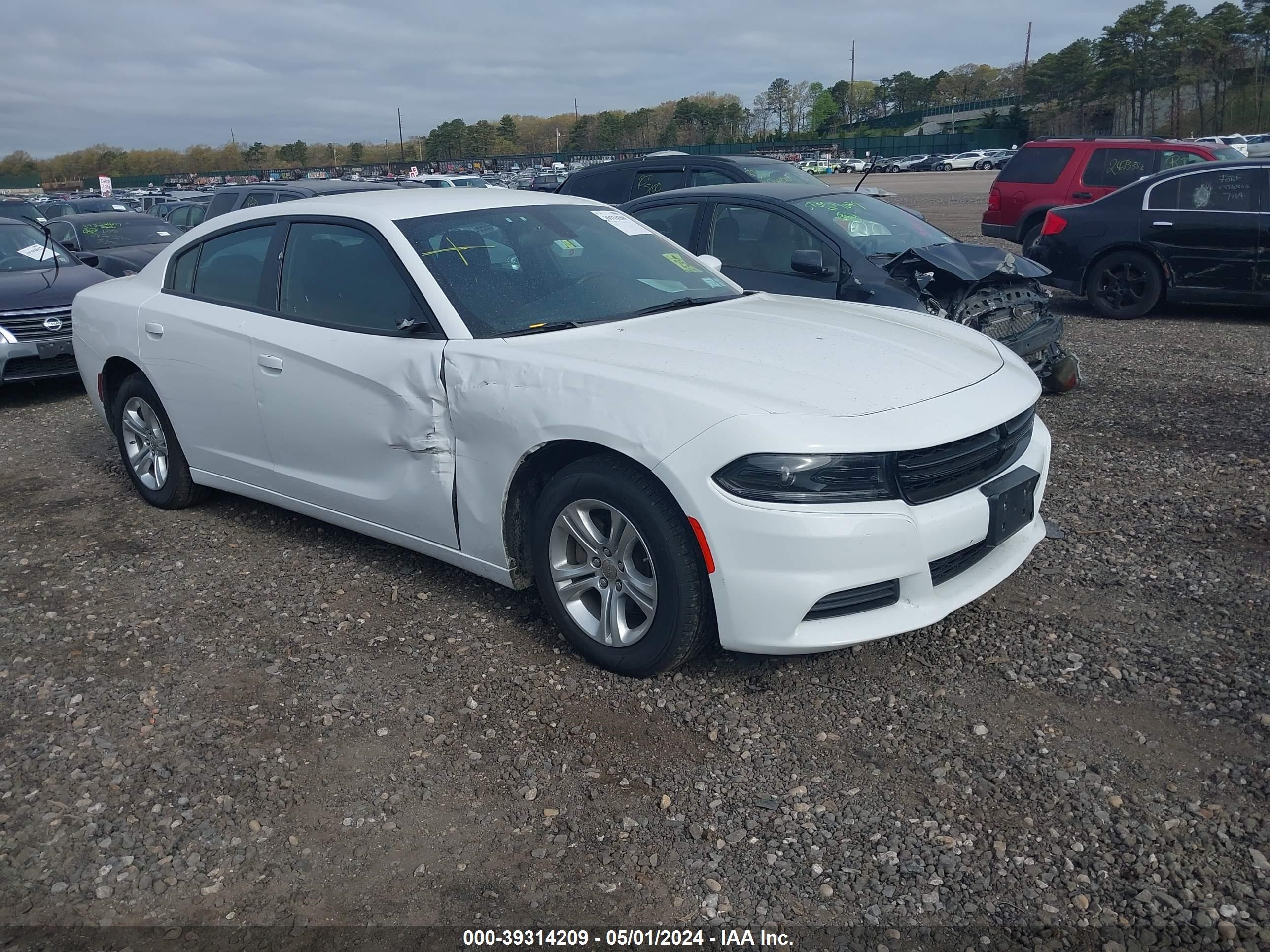 dodge charger 2022 2c3cdxbg3nh207736