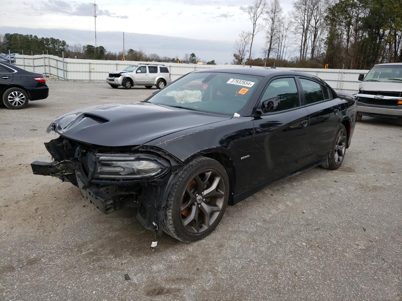 dodge charger 2019 2c3cdxct2kh749126