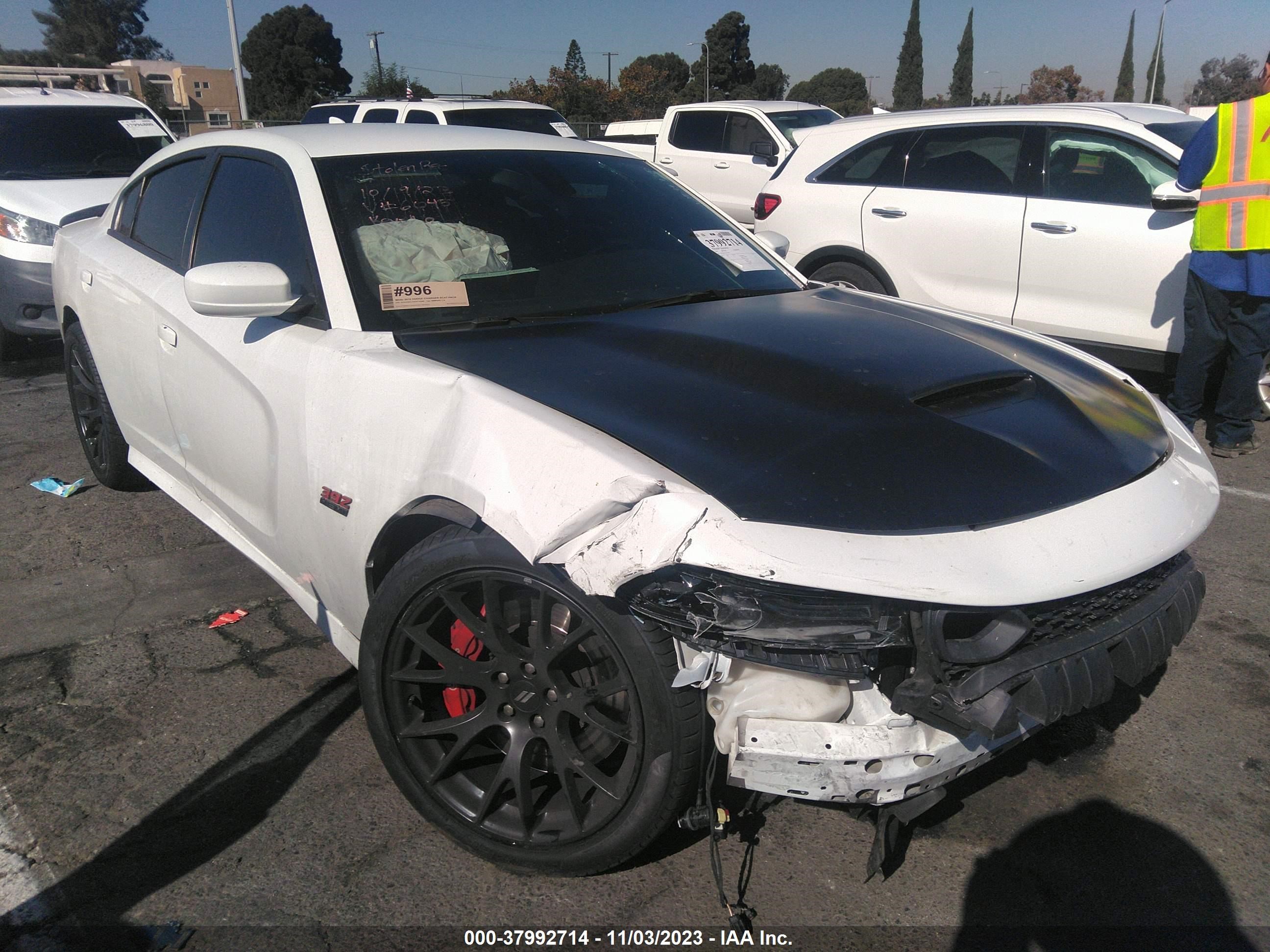 dodge charger 2019 2c3cdxgj1kh716045