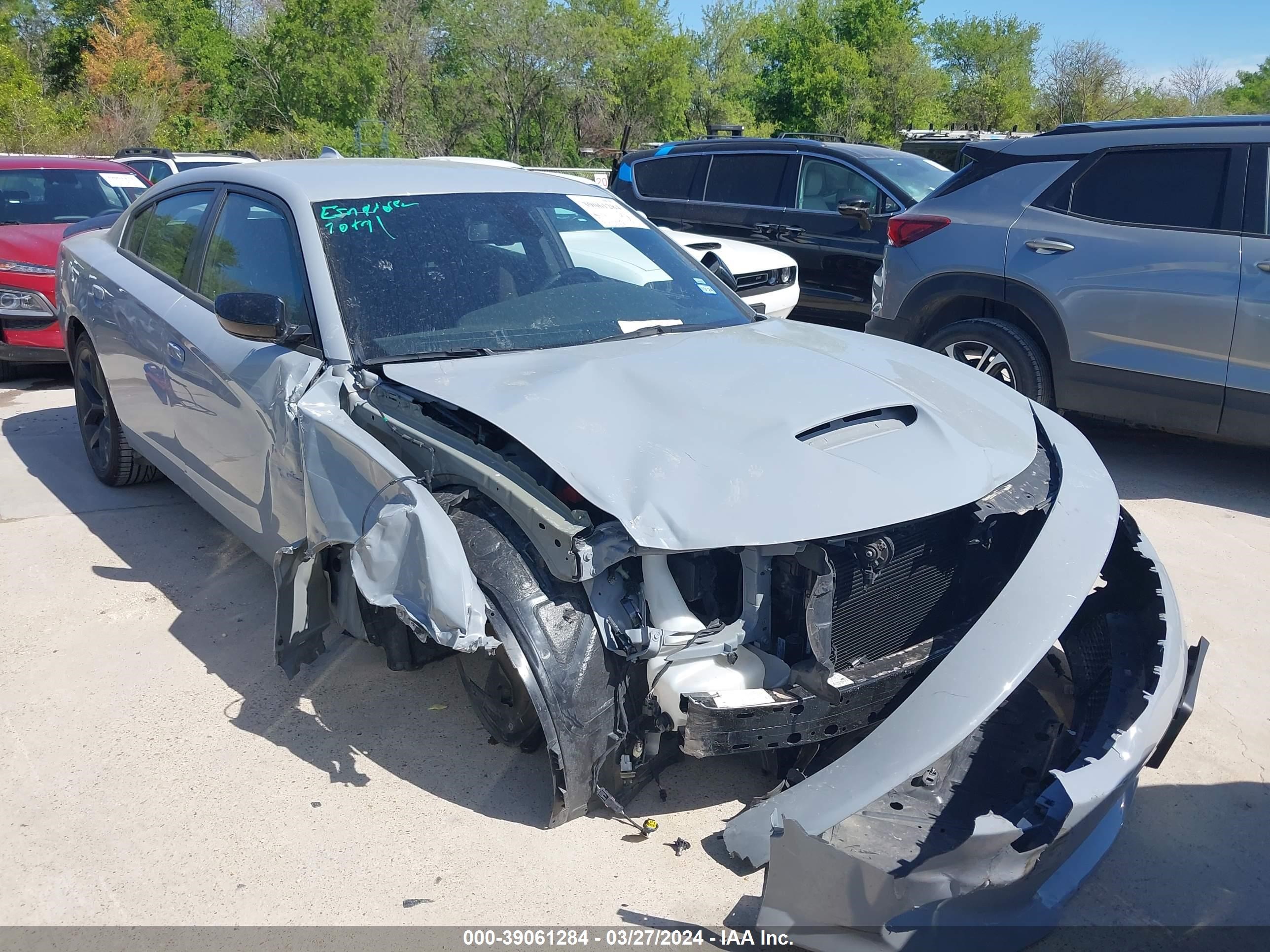 dodge charger 2022 2c3cdxhg0nh240751