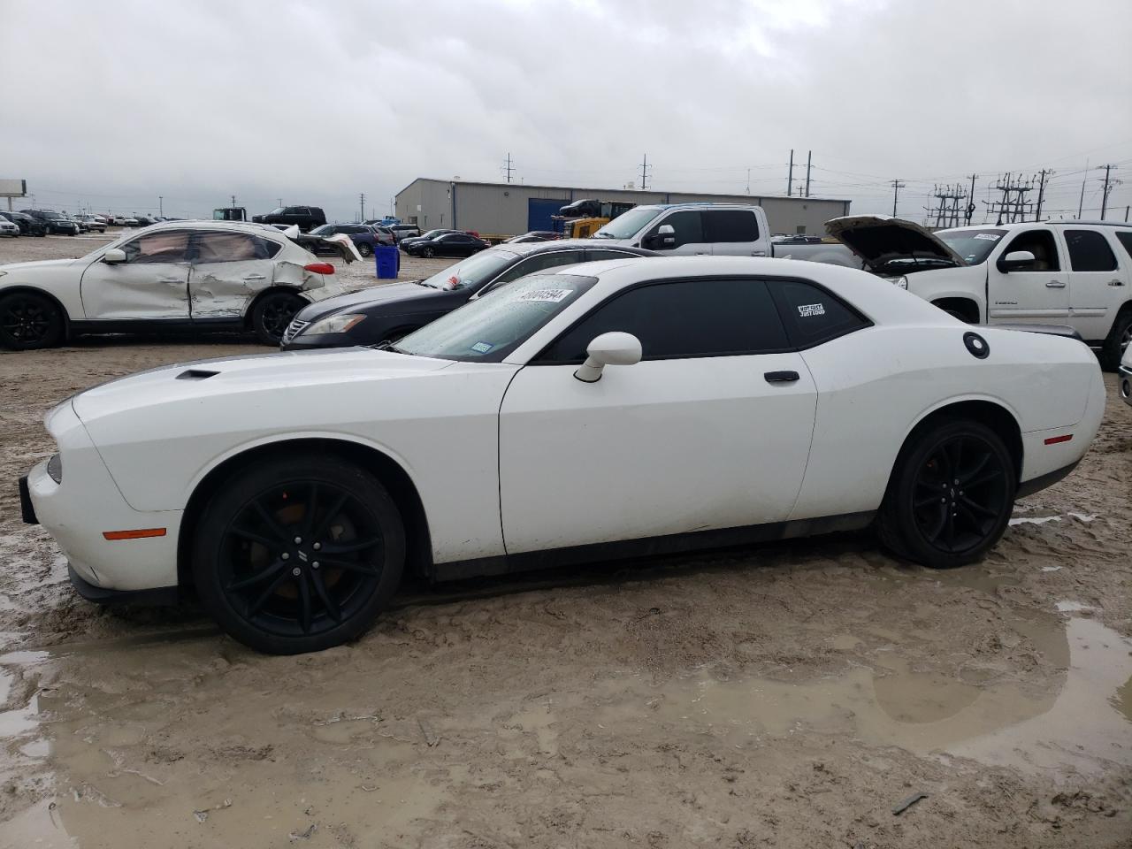 dodge challenger 2017 2c3cdzag1hh501590