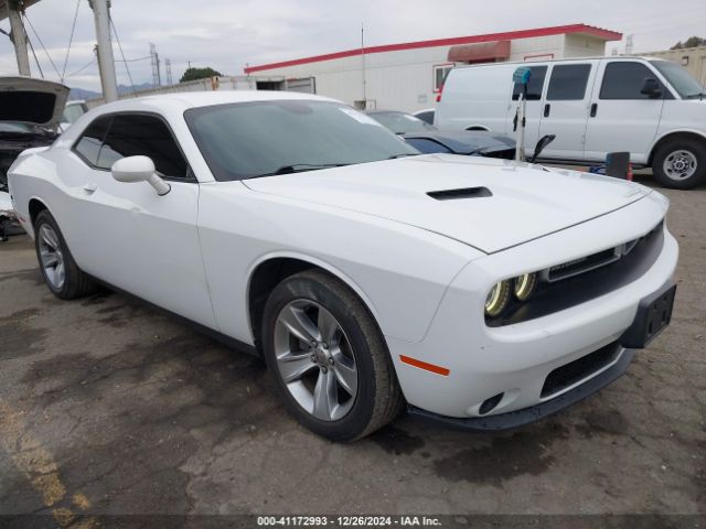 dodge challenger 2018 2c3cdzag3jh183705